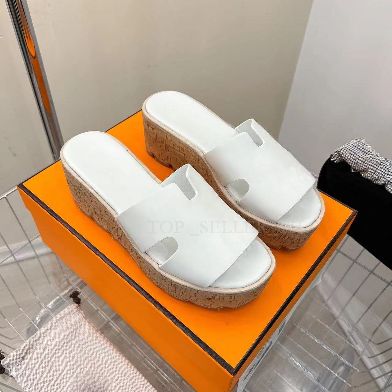 Designer Sandals Platform Flats Shoe Men Women Wooden Slippers Classic Suede Leather Slides Beach... | DHGate