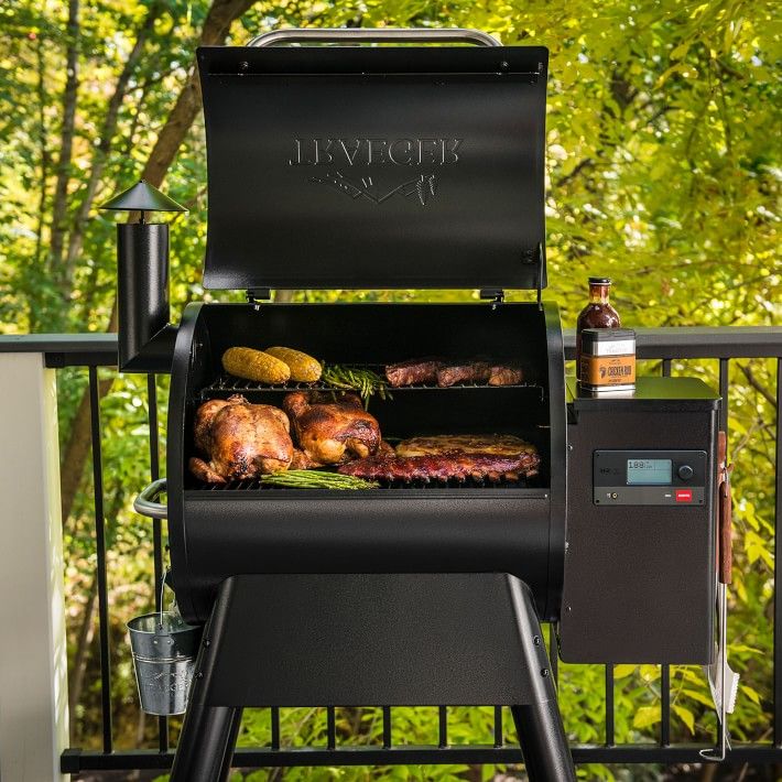 Traeger Pro Series 575 Grill | Williams-Sonoma