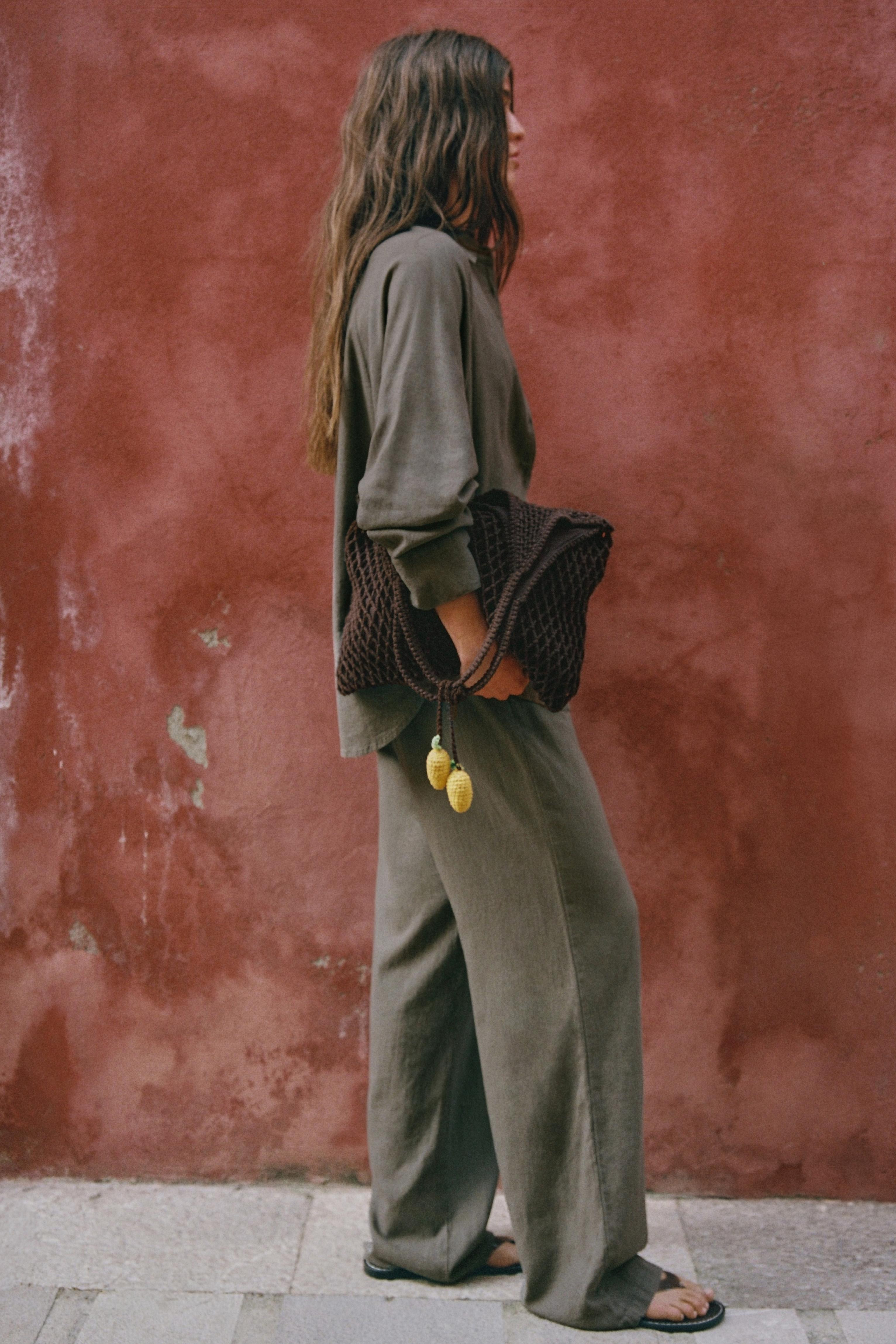 Shopper mit Anh\u00e4nger | Pull&Bear Deutschland | PULL and BEAR DE