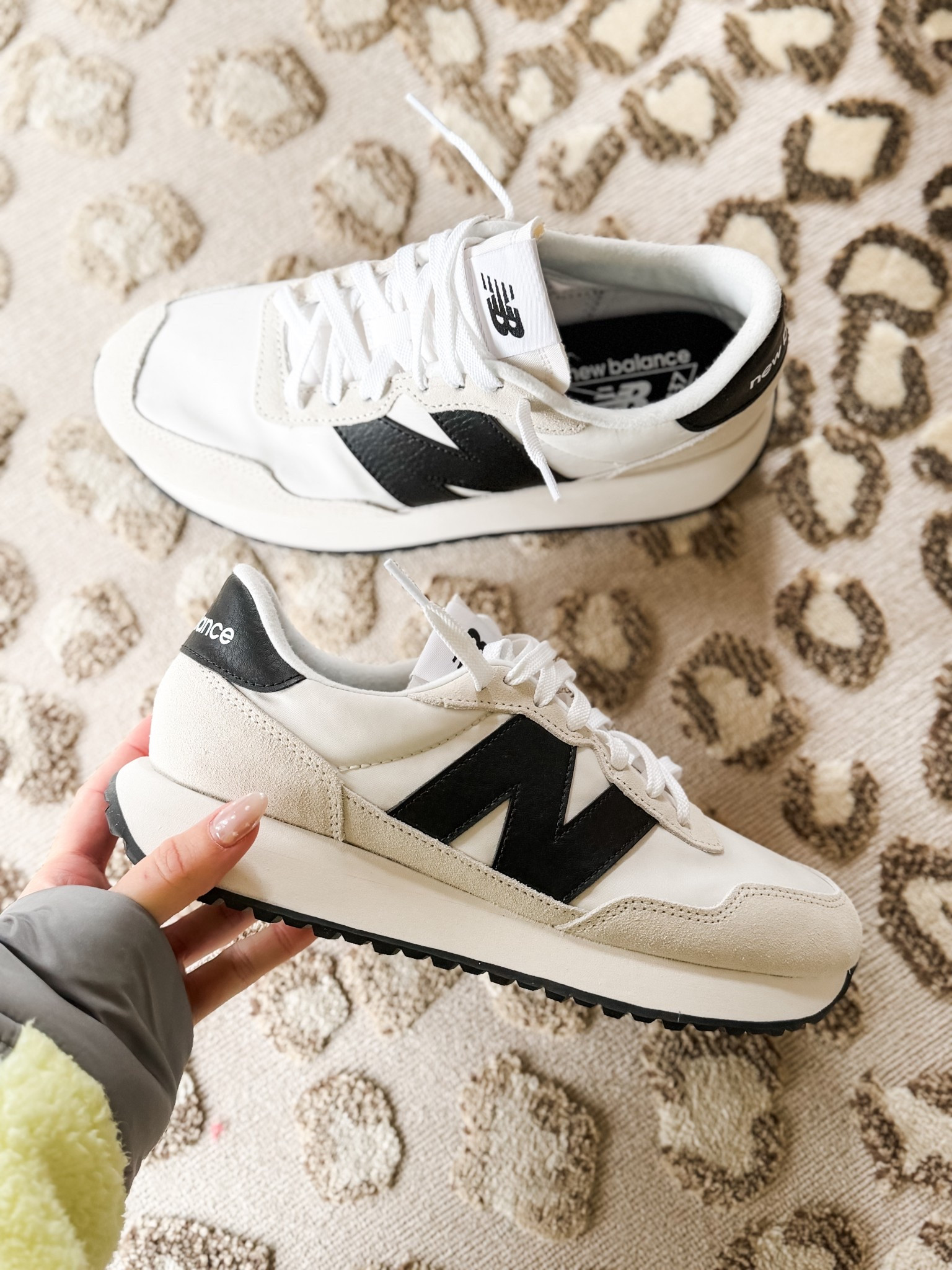 Love my new balance 237s! I size up 1/2 in these 
@dsw use code BRIGHTSUN for 20% off

#LTKfitnessgoals #LTKActive #LTKSpringSale