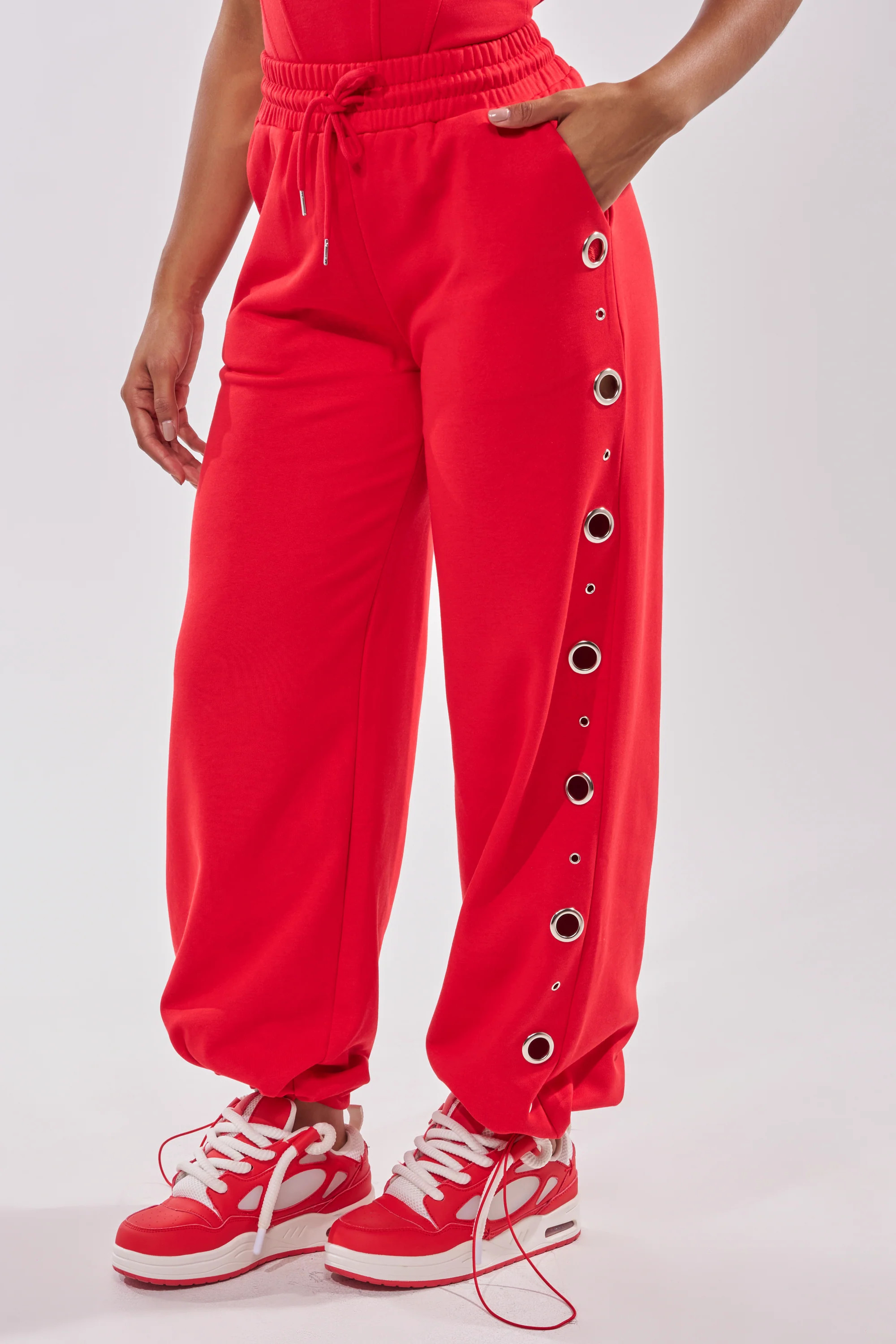 COMFY COZY SWEATPANT | AKIRA