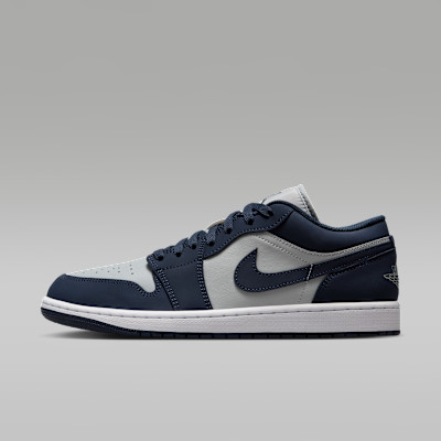 Men's Air Jordan 1 Low Shoes in White | 553558-136 | Nike (US)