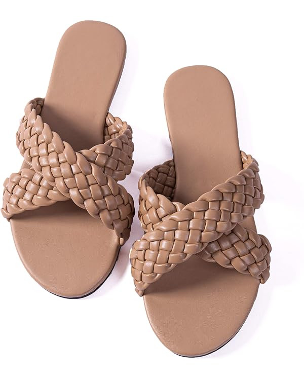Mtzyoa Women's Braided Slide Flat Sandals Raffia Cute Natural Summer Beach Casual Comfortable | Amazon (US)