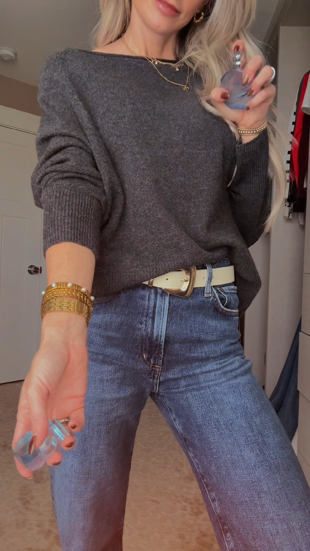 This boat-neck cashmere dream from @onequince is giving quiet luxury for only $80 — over 55% off and softer than my willpower on a cold morning 🧶✨
Paired it with my new staple blue denim that hugs all the right places 👖💙

And the color I can’t live without this season? Burgundy. My forever mood 🍷❤️

Comment sweater for the links ✨

#fallfashionfinds #cashmerestyle #dealsandsteals #ootdinspo #holidaystyle

#LTKFindsUnder100 #LTKCyberWeek #LTKOver40