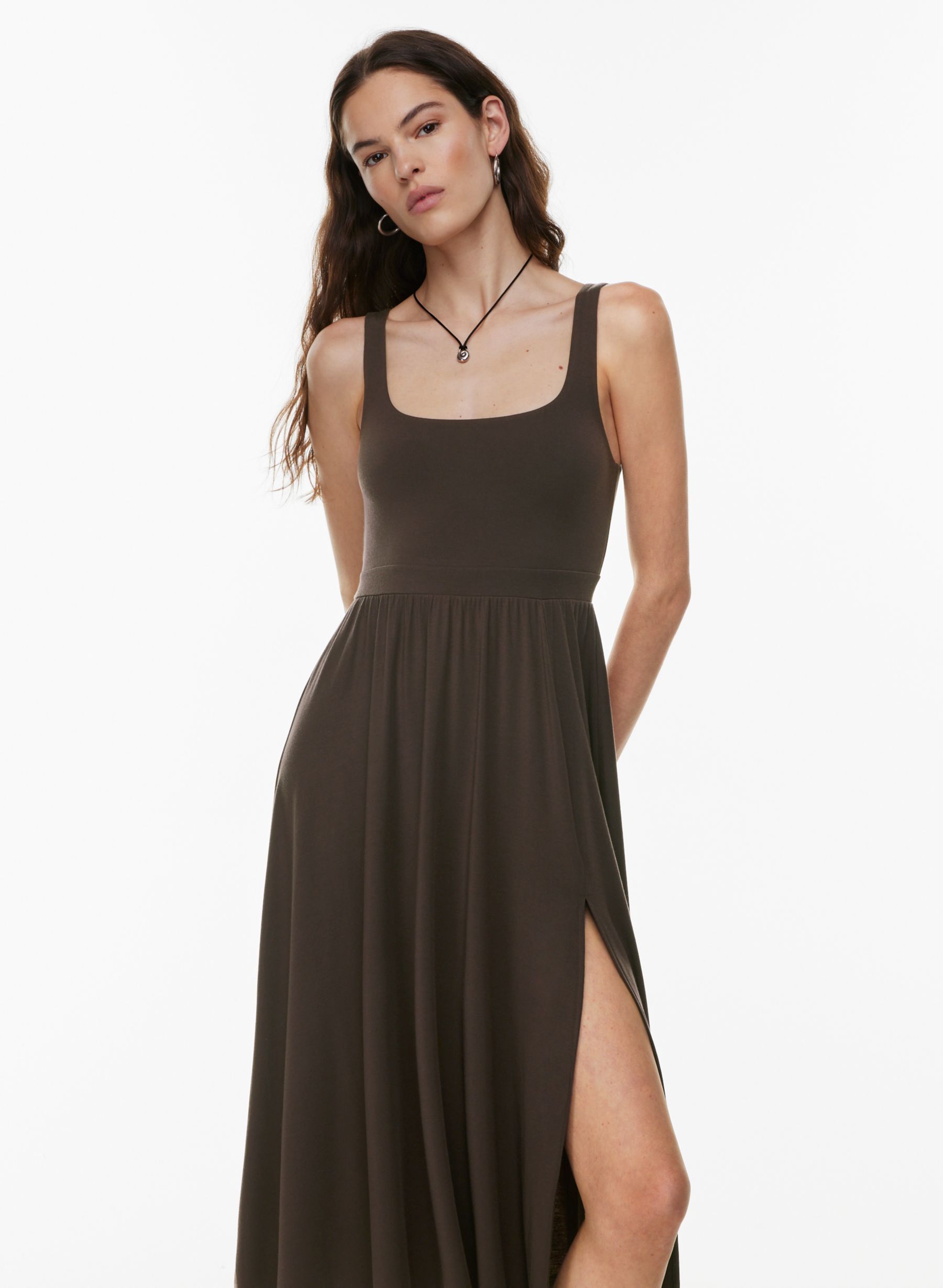 MARKET SLIT DRESS | Aritzia