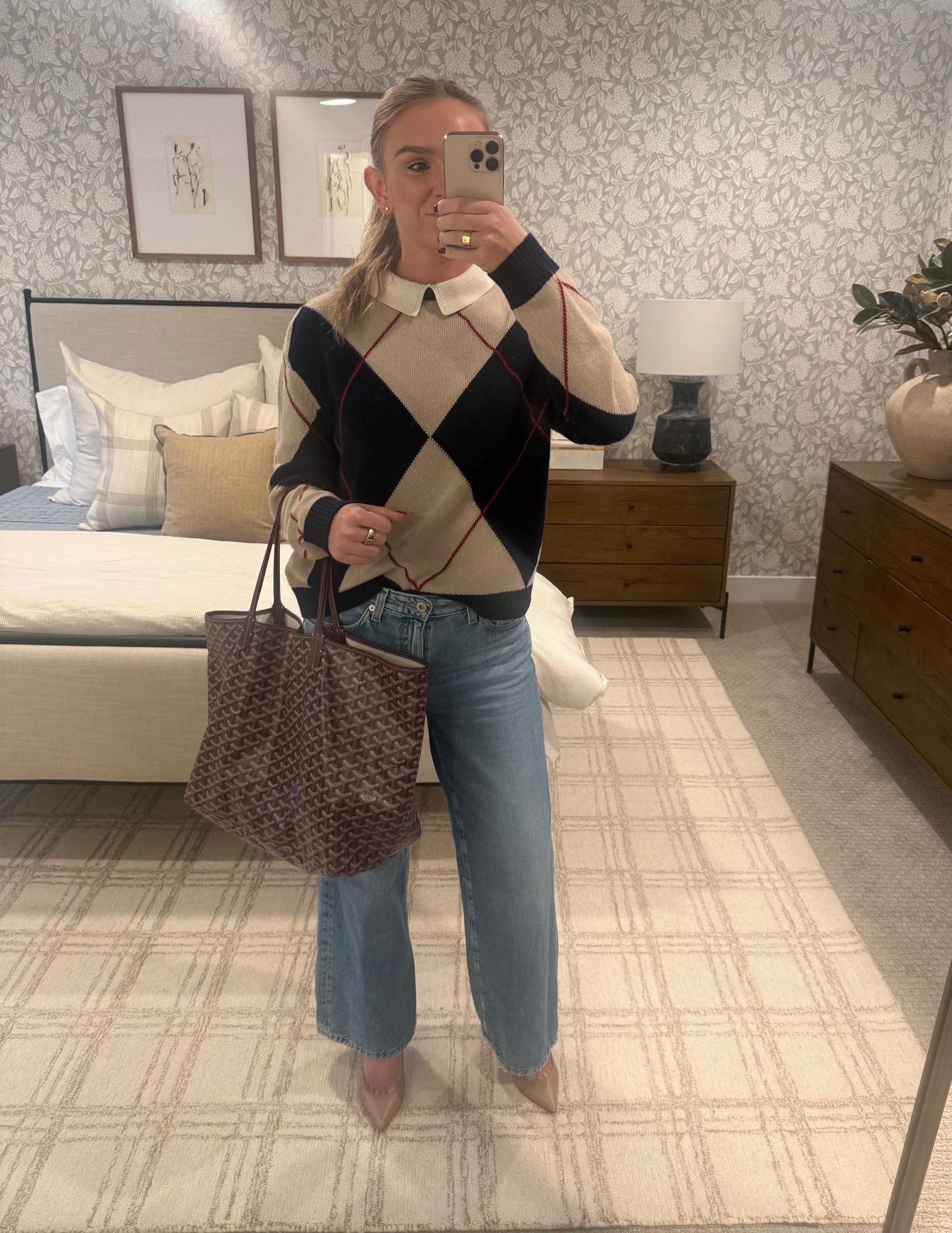 A sweater that does it all❤️
#OOTD #FallOutfit #WinterStyle #EffortlessStyle #NeutralStyle #ClassicStyle #ChicOutfit #EverydayStyle #WhatIWore #OutfitInspiration #StyleInspo #WideLegJeans #ArgyleSweater #LTKStyle #CapsuleWardrobe #TimelessStyle #Goyard #WorkwearStyle #WomenStyle #BusinessCasual #WorkOutfitIdeas 

#LTKPetite #LTKootd #LTKWorkwear