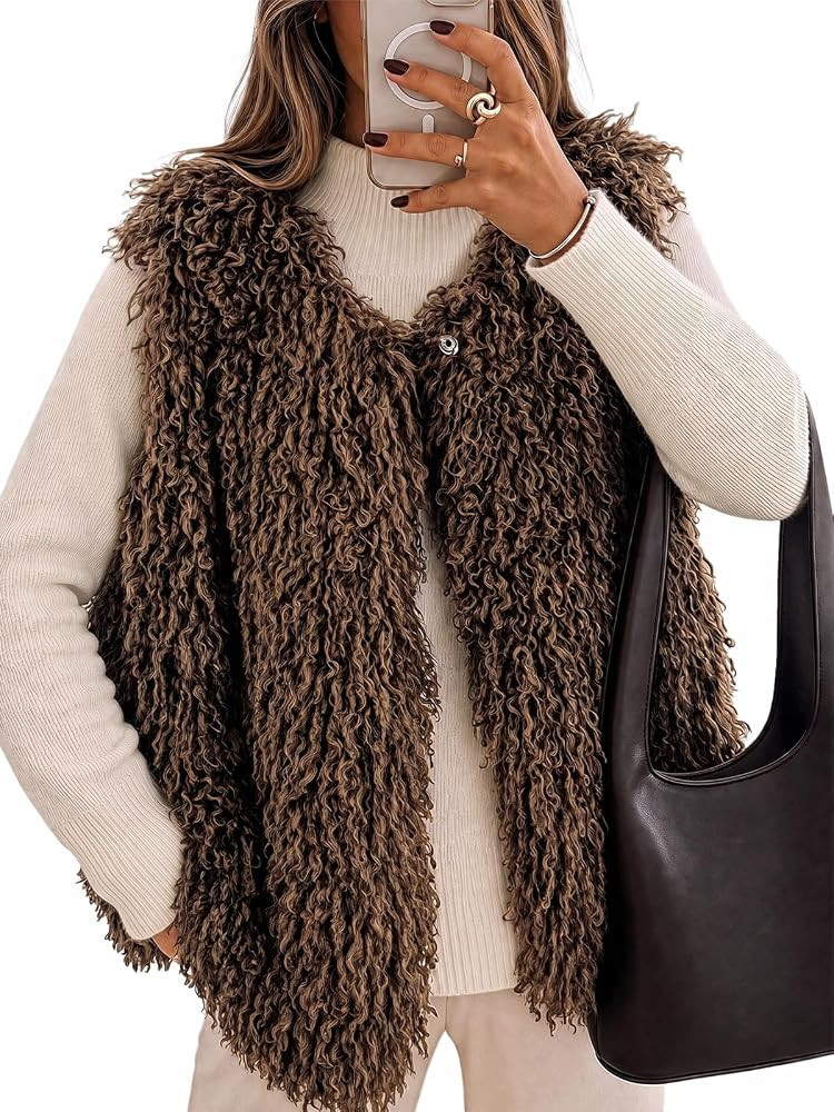 Cicy Bell Womens Faux Fur Vests Warm Short Sleeveless Furry Jacket Gilet | Amazon (US)