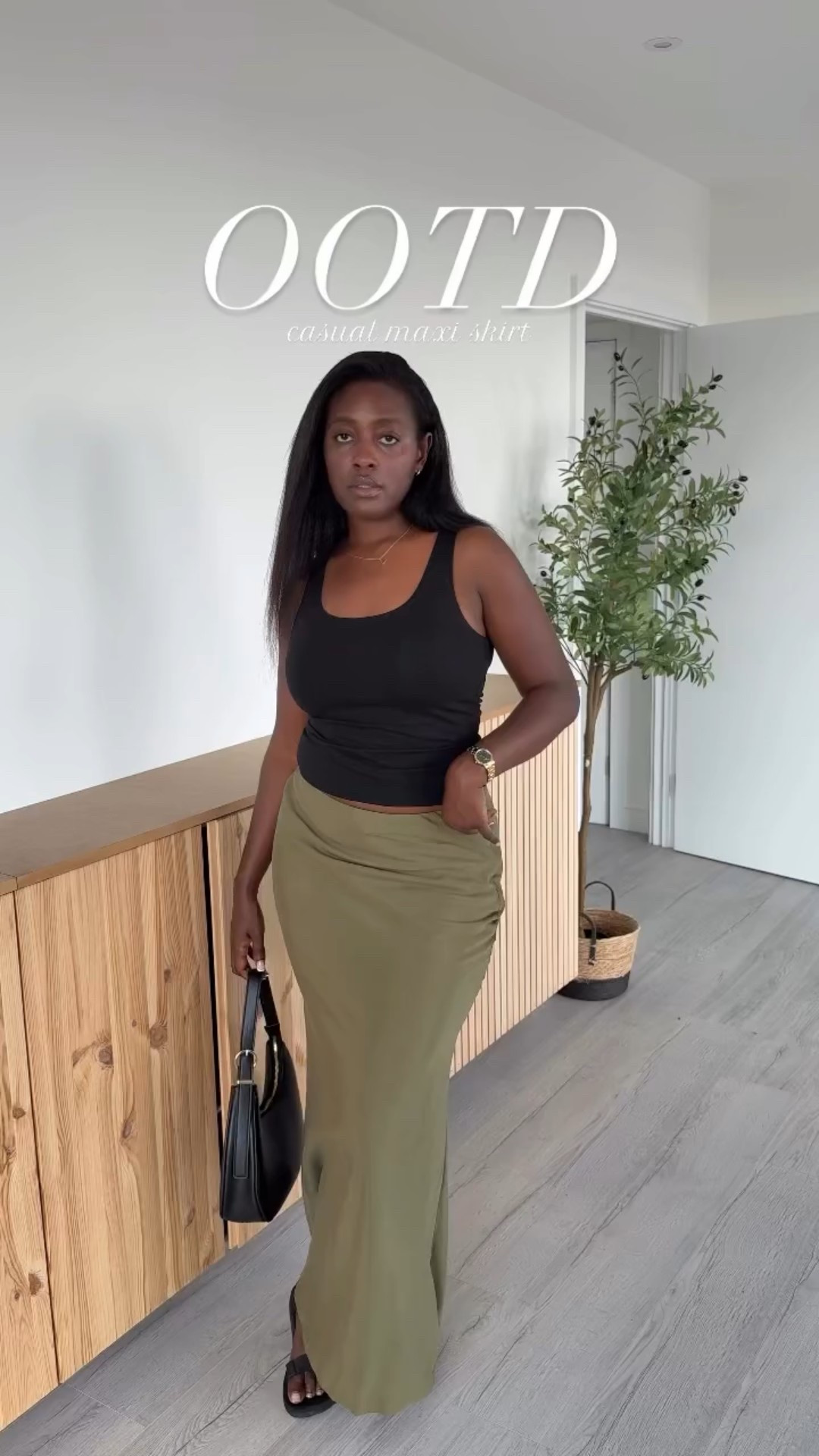 Probably one of the last summer looks of the season 🥹 
maxi skirt from @prettylittlething 
bag from @newlook 
Vest top from @asos 
 walking sandals from @amazonfashioneu 
.
. 
.
.
.
.
.
.
.
.
.
.
.
.
.
.
outfit ideas. outfit inspo. fashion inspo. minimal style. effortless chic. everyday outfit. ootd. streetwear style. get ready with me. minimal fashion. scandinavian style. hair inspo. daily outfit. outfit ideas. luxury style. gold jewellery. gold acessories. neutral style. feminine style.
Spring fashion. Summer inspo. Summer outfits.
Elegant outfits.  #styleinspo #ootd #curvyfashion #styling #summerfashion #ogl #summermusthave #grwm #midsizestyle #fashioninspo