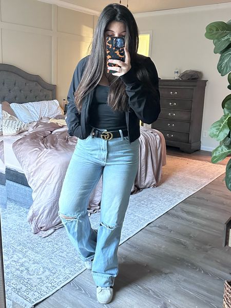 Did not forget the #ootd for ya this time featuring my room that feels like the stage of my brain currently 🤣- everybody needs these jeans. Swear it. Of course mine are all sold out but I linked a few suuuper similar pairs from the same vendor! 

I’d wear ‘em everyday if that wasn’t weird 😂

Anyways, happy Saturday 💕

#LTKGiftGuide #LTKfindsunder100 #LTKshoecrush