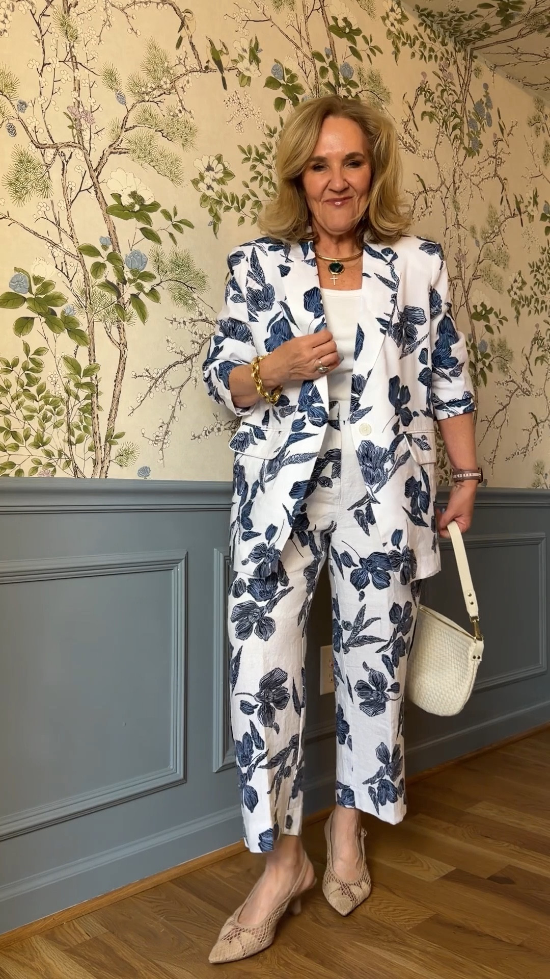 Linen pants and blazer perfect for graduations and showers. Vacations and luncheons. Wearing size 1.0 
The jacket is a stretched linen and is a subtle different fabric from the pants.


#LTKSaleAlert #LTKOver40 #LTKootd