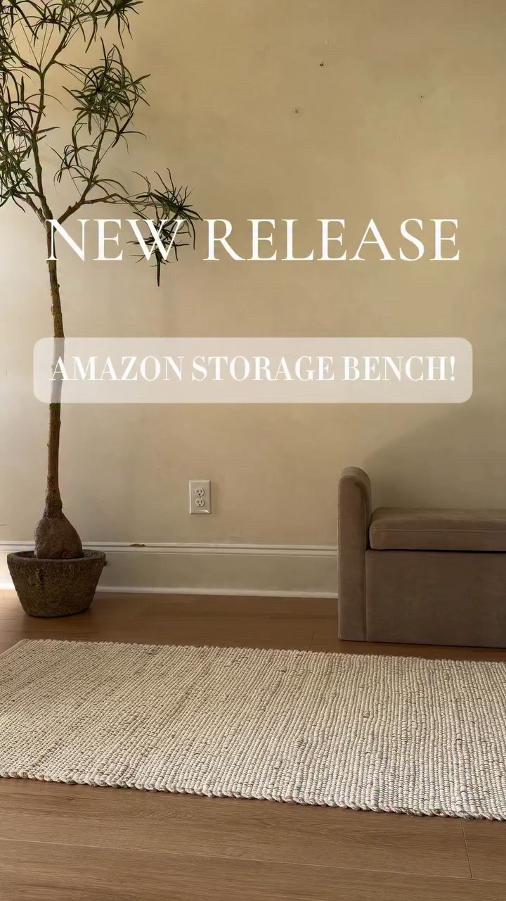 Stores all of those extra pillows and blankets! 🤎 Comment “NEW” to grab this beautiful storage bench!!!😍 looks SO GOOD in your room and provides extra seating!!!🥰 useful and practical storage bench!! #storagehacks #interiordesign