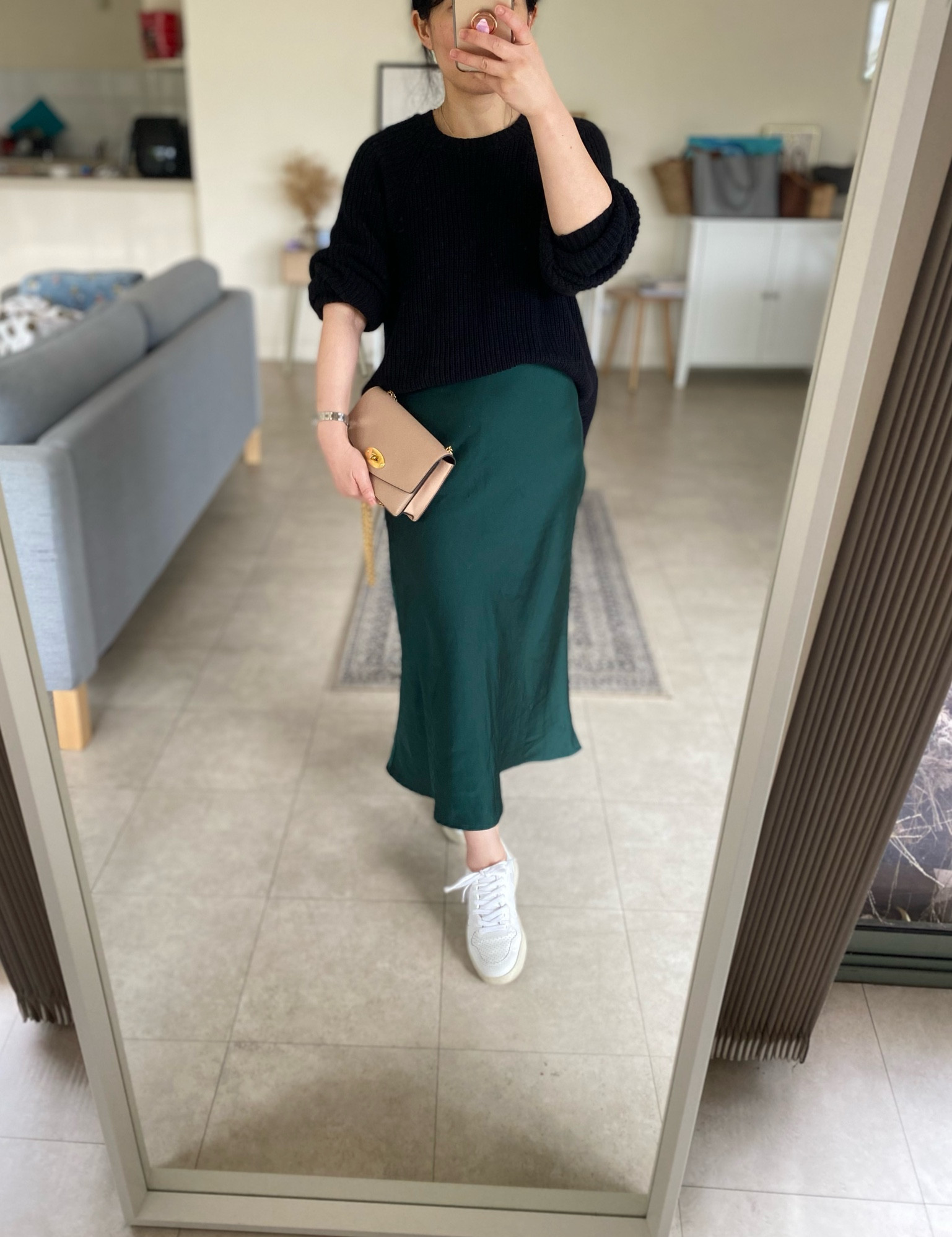 A cozy and casual outfit for Friday visit to Endota Spa to use up my birthday voucher! Jumper is currently on sale at Myer for $40 AUD and best of all, it’s 100% organic cotton! It’s a medium thick jumper so is surprisingly warm for Autumn. I’m wearing usual size XS and it’s a generous oversized style which I like. Skirt is a beautiful forest green which I got for Christmas last year and noticed it’s also now on sale. I’m wearing AU 4 (when I’m usually 6), but if you have an apple shaped body, then should go for your usual size as there isn’t much stretch in the fabric. My Mulberry small Darley is old in a dusty nude pink, and found a gorgeous deep brown currently on sale for $800~. Linked! Have you also checked out my blog post sharing my Endota Spa facial and massage experience? You can have a read at www.chocopetitestylediary.blogspot.com 💖 #myer #missshop #organiccotton #autumnstyle #forcast #slipskirt #veja #mulberry #darley

#LTKfindsunder100 #LTKsalealert #LTKaustralia