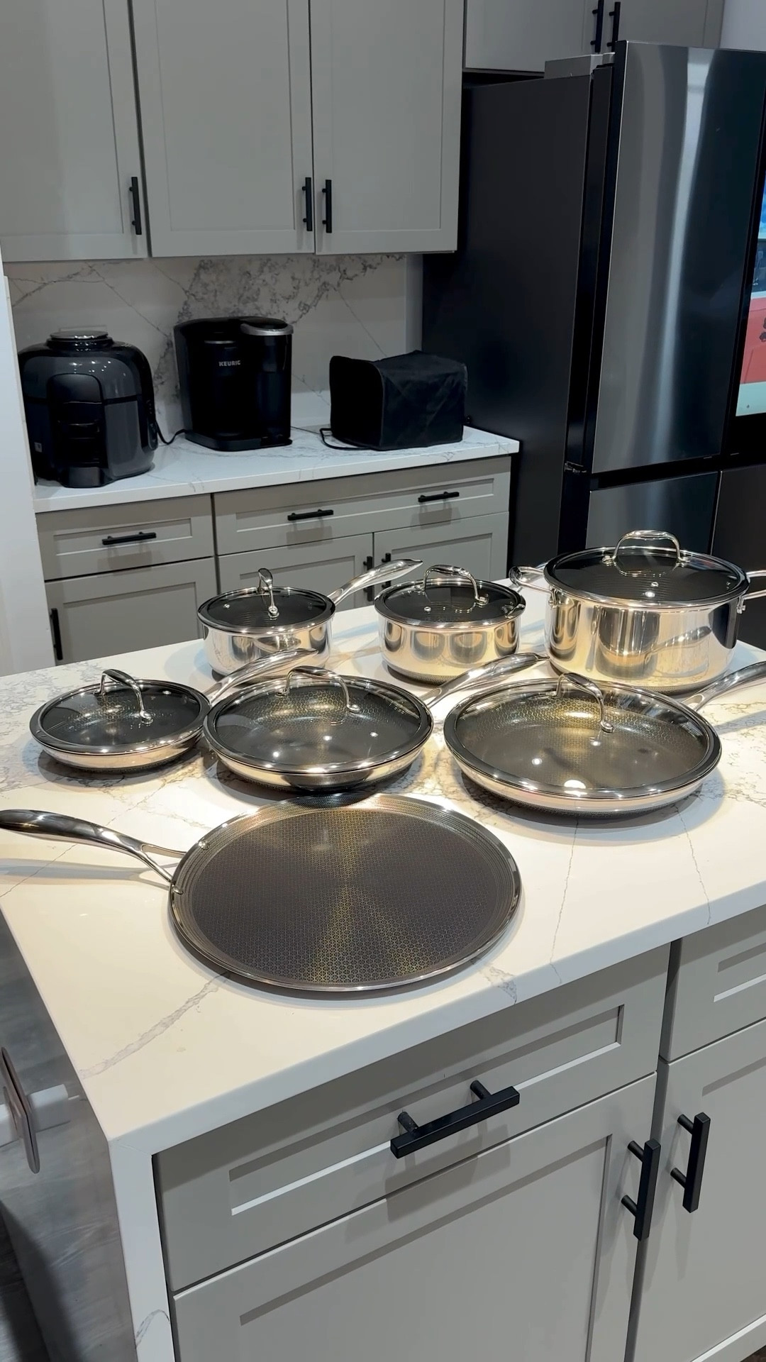 Unboxing my new HexClad Hybrid Nonstick Cookware Set ✨🍳
Pure kitchen perfection, plus the matching griddle pan!
Can’t wait to start cooking with these sleek, oven-safe, and induction-ready beauties! 

HexClad cookware, nonstick cookware, cookware unboxing, kitchen must haves, premium pots and pans, induction ready cookware, oven safe cookware, HexClad griddle pan, luxury cookware, nonstick hybrid pans, Amazon finds, Amazon kitchen finds, Amazon cookware, Amazon home must haves, Amazon kitchen favorites, best cookware on Amazon, Amazon kitchen essentials, Amazon cooking essentials 

#LTKHome