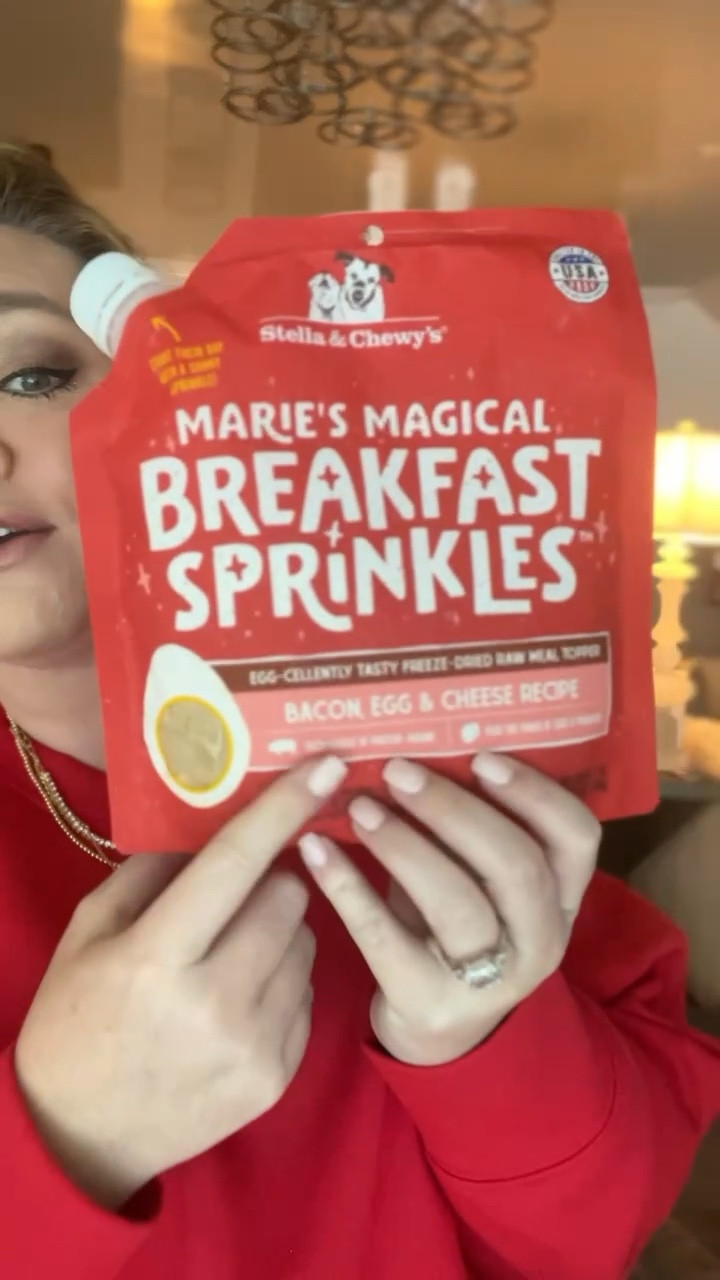 #AD — Does anybody else’s dogs check their grocery bags as if they are TSA agents?! The girls make sure to do an extra check when I bring home @stellaandchewys from @target! Don’t forget about your pups this holiday season and get them some Stella and Chewys!! #StellaAndChewys #StellaAtTarget #TargetPartner #Target 

Shop here: https://liketk.it/5EAvS @shop.ltk #liketkit