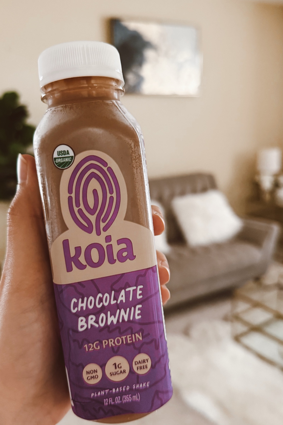 The most tasty and protein packed shake from Koia that truly tastes like a chocolate brownie 🍫 If you have a sweeth tooth this is the perfect drink for you post workout or dessert 💖 Keto friendly high protein low sugar plant based gluten free and low carbs ✨ A great healthy option for vegan and active  lifestyles 🙌🏻

#LTKFindsUnder50 #LTKActive #LTKFitness