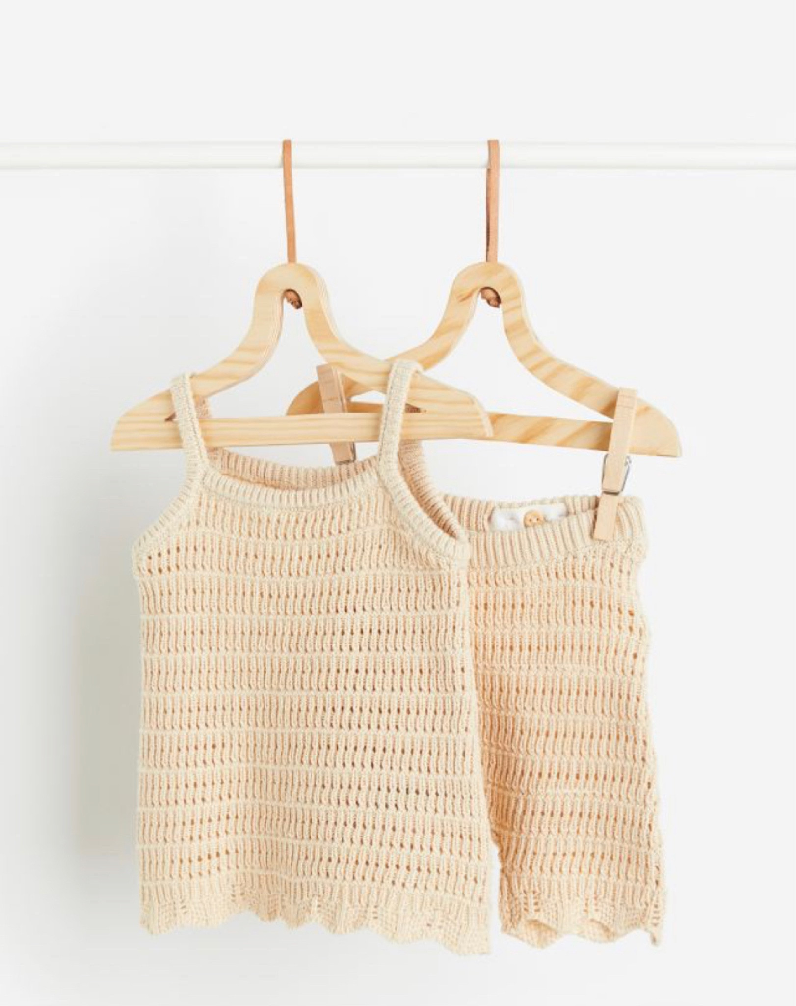 #summer #vacationoutfit #h&m #crochet #matchingset #kids #kidsoutfit #outfit

#LTKkids #LTKunder50 #LTKSeasonal