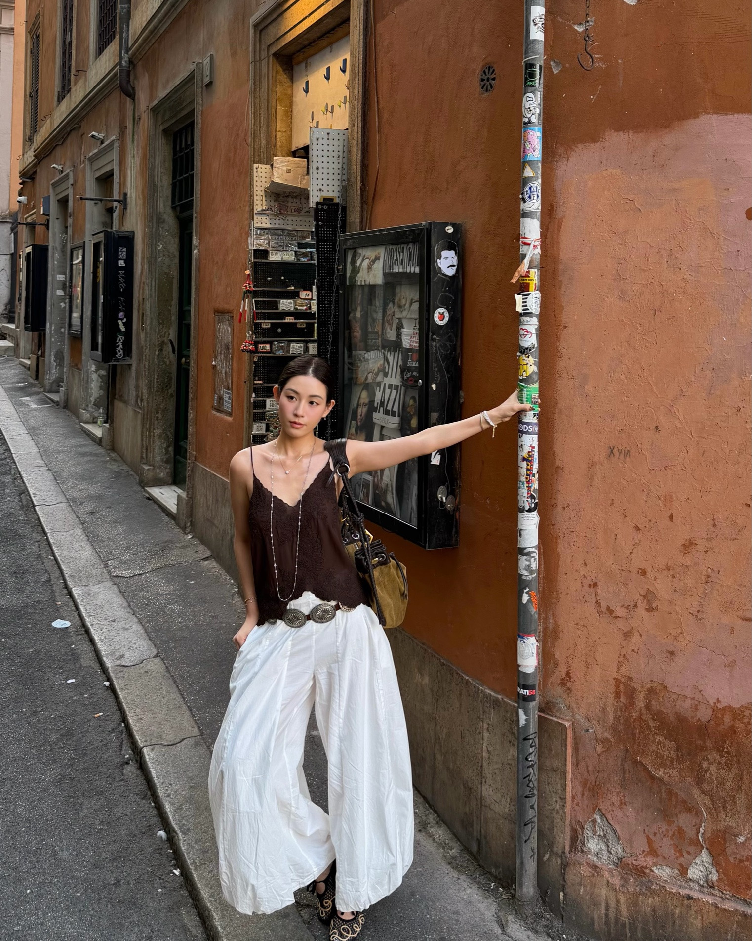 A little slower in Rome.

Cami - size xs
Pants - size xs
Shoes - size us7.5

#LTKTravel #LTKootd #LTKPlusSize