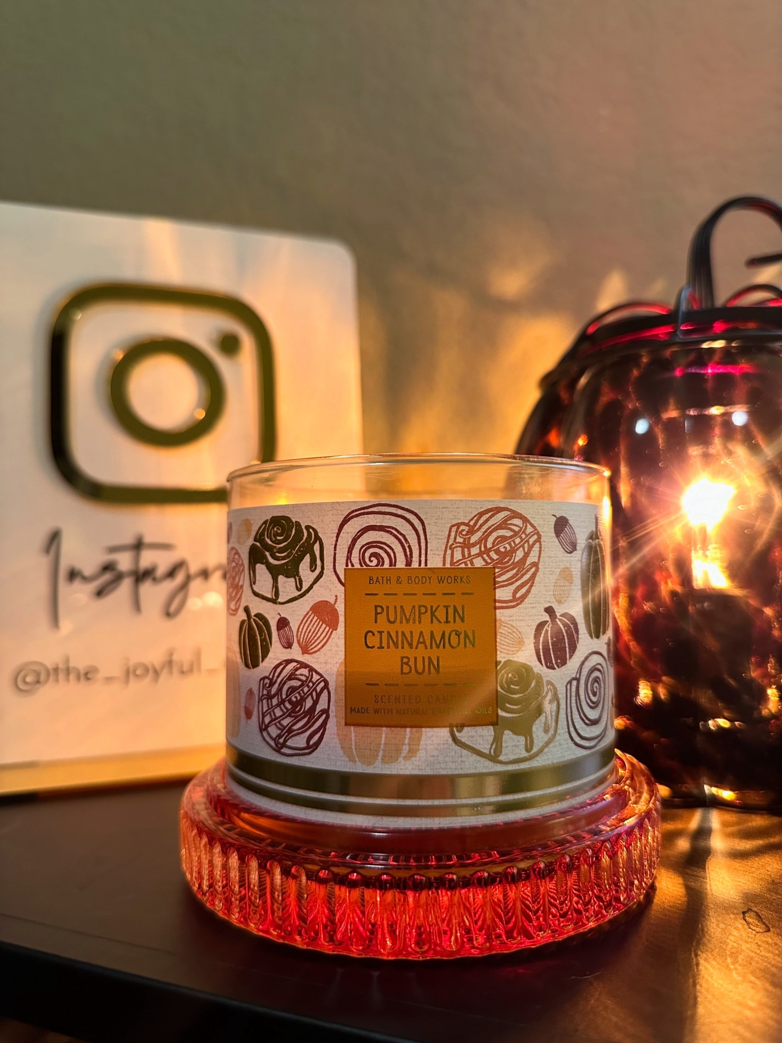 The coziest fall corner 🍂🤎🎃

#LTKHome #LTKFindsUnder50 #LTKSeasonal