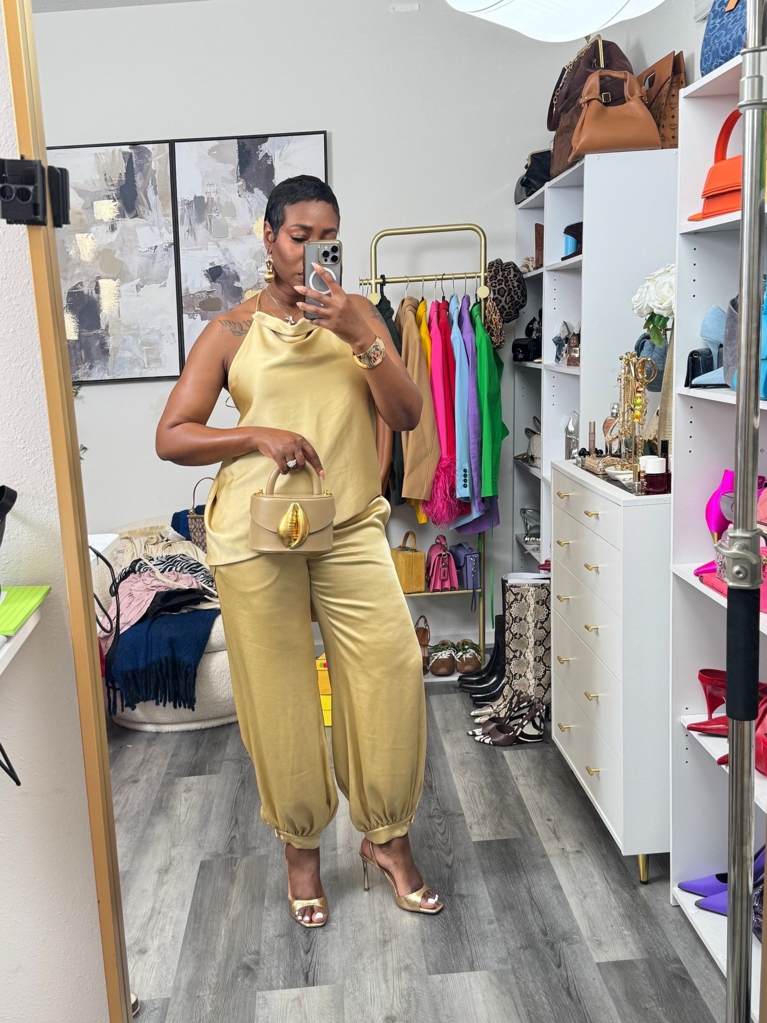 Party Outfit Idea…
This gold tone pants set is perfect for your next party.
Size medium top
Size large pants


#LTKootd #LTKFindsUnder100
