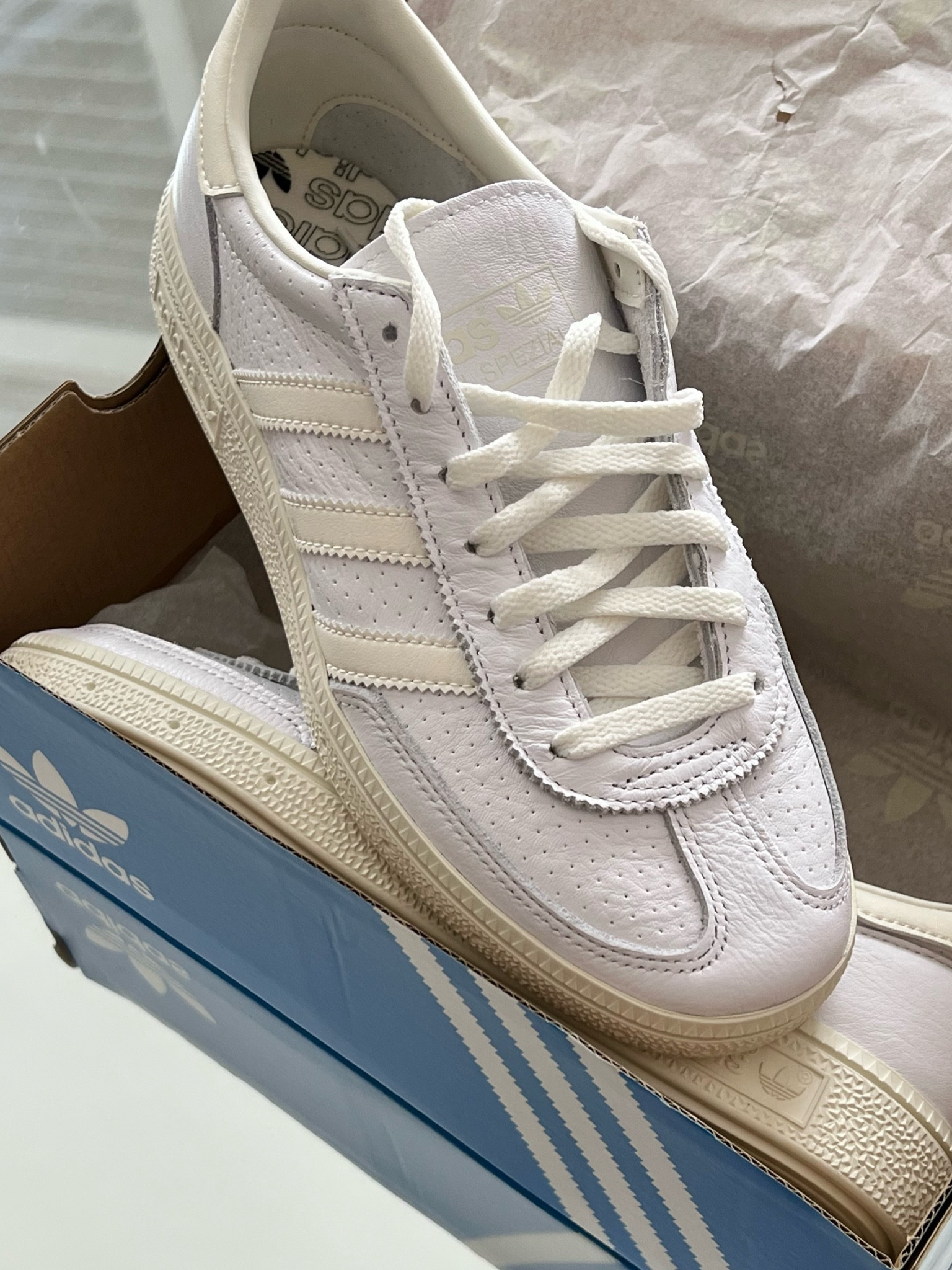 run don't walk! #adidasspezialhandball #spezial2023 #creamspezial #adidassneakers 

#LTKunder100 #LTKstyletip #LTKshoecrush