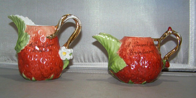 2 Souvenir Creamers Strawberry Royal Bayreuth Broxburn  | eBay | eBay US