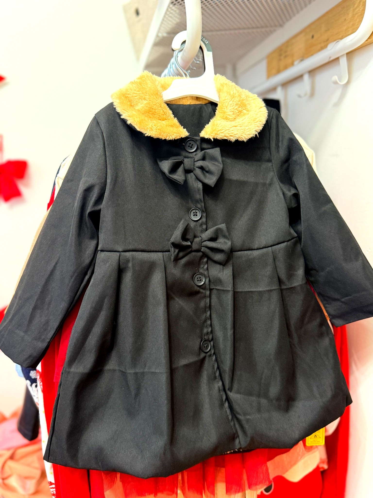 Shop our new favorite fall coat from SHEIN 🍂🧥✨
It’s cozy, chic, and perfect for layering all season long!! 😍
Linking it below along with a few other fall favorites I’m loving right now! 🤎🛍️

#SHEINFinds #FallFashion #LTKStyle #CozySeason #FallOutfitInspo #LTKFallFashion #OOTD #ChicAndComfy #SheinStyle #FallVibes

#LTKSeasonal #LTKHoliday #LTKKids