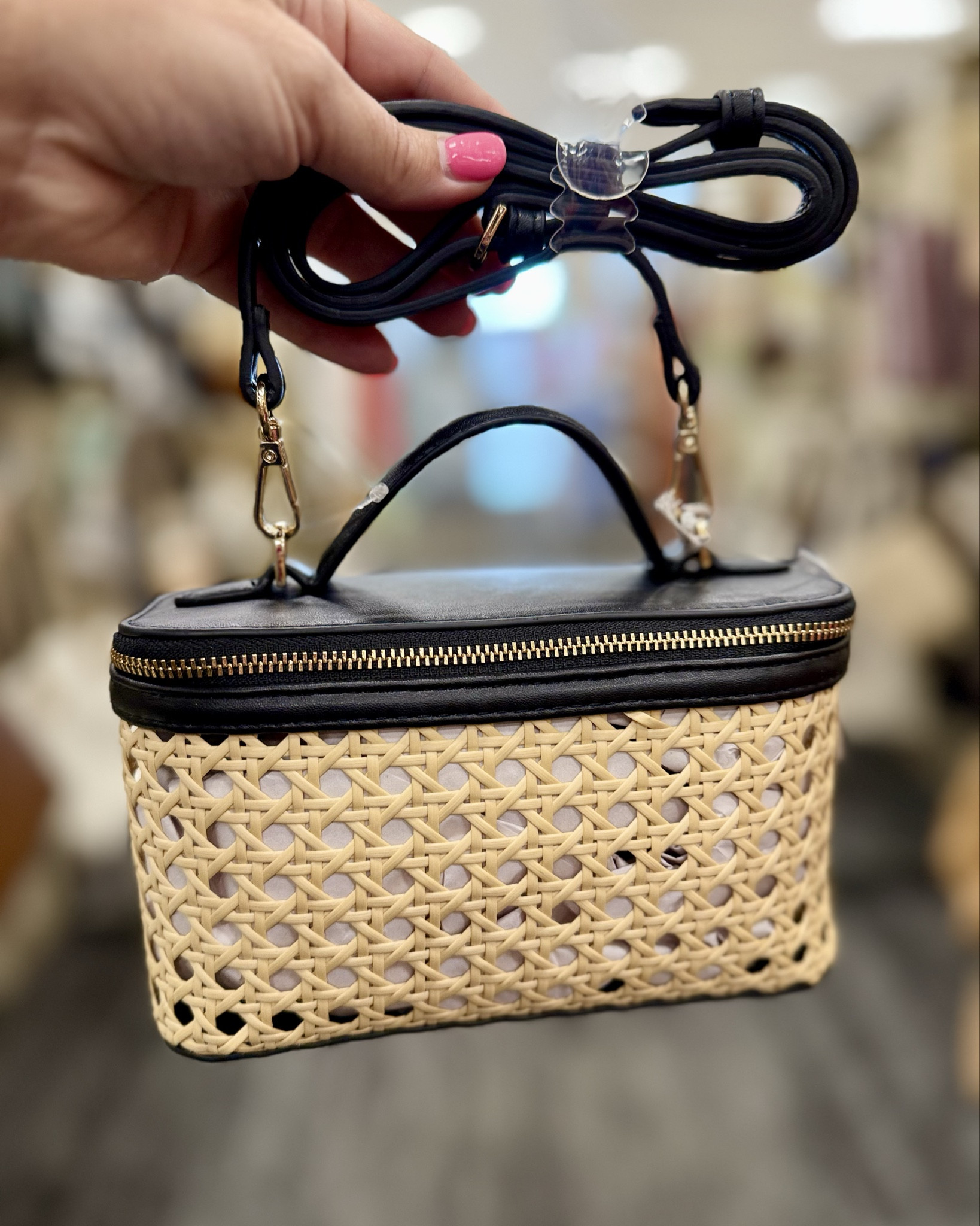 How cute is this straw and leather to purse? It would be perfect for spring dresses 👗 

#LTKFindsUnder50 #LTKItBag #LTKOver40