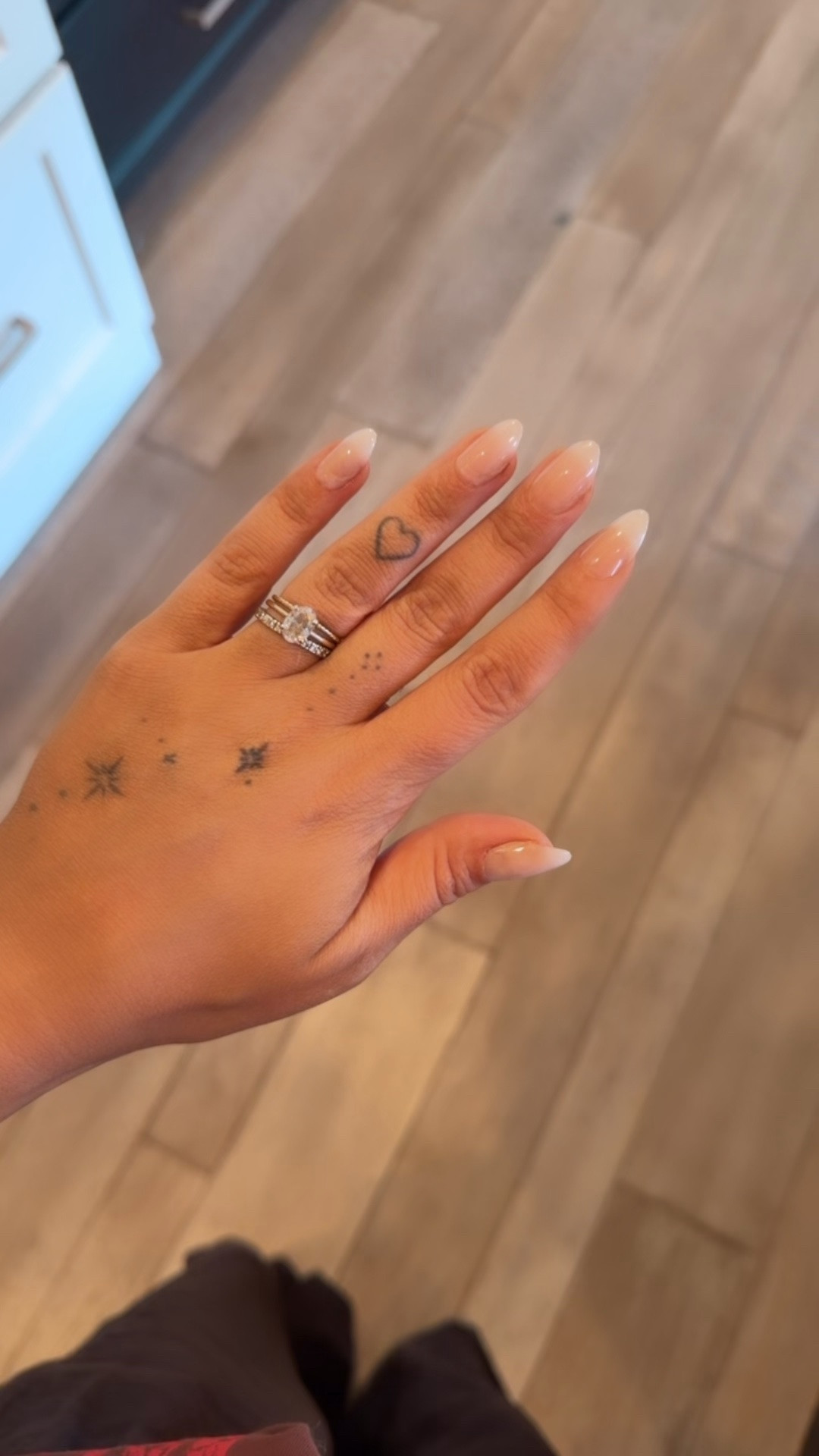 So quick & easy 💅

#LTKdayinmylife #LTKgrwm #LTKBeauty