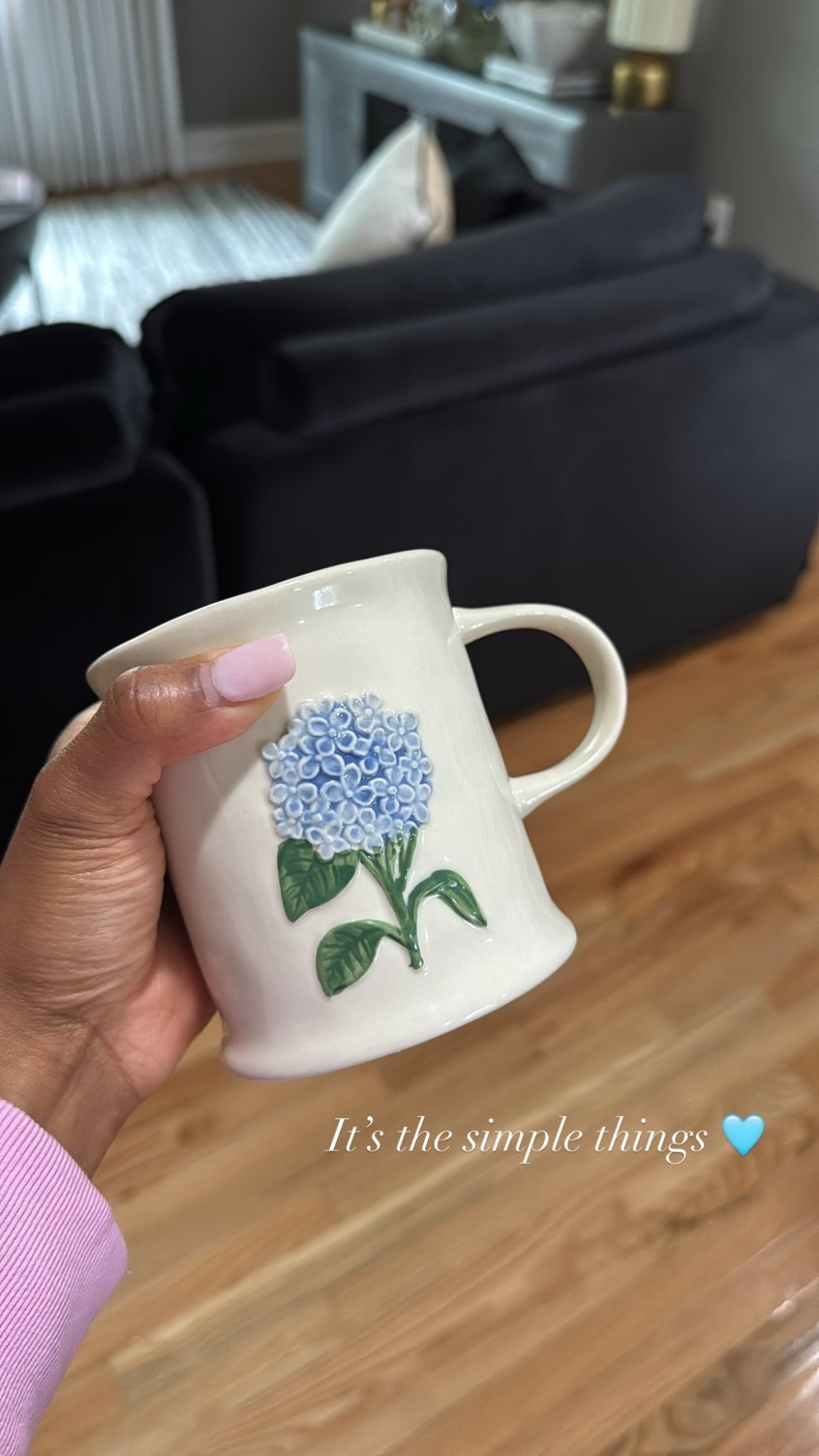 Such a lovely hydrangea mug! Would be an adorable gift to include in a basket of goodies (tin of tea, jar of honey, their favorite treat, etc.!)

#LTKHome #LTKFindsUnder50