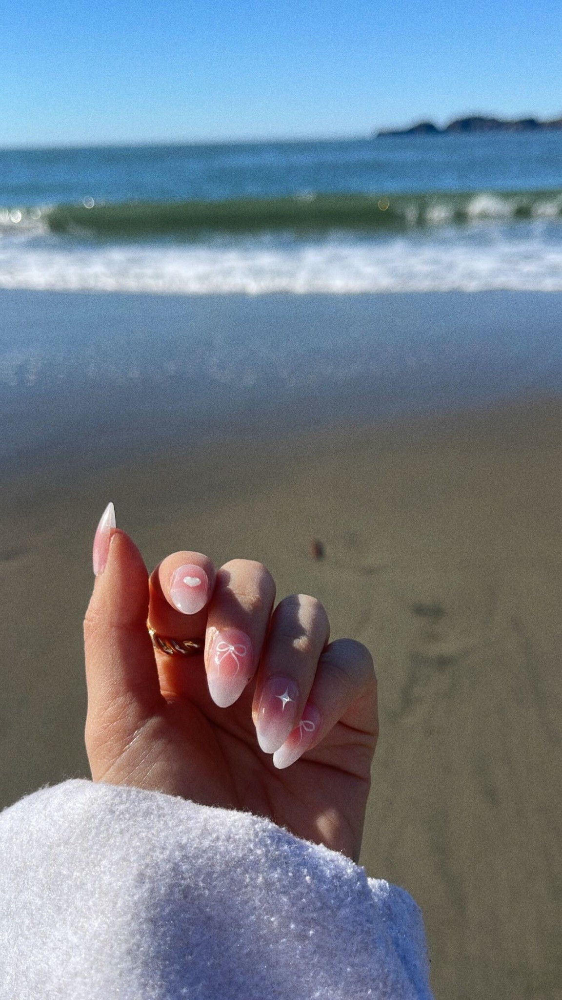 Girly Glamnetic nails 🎀