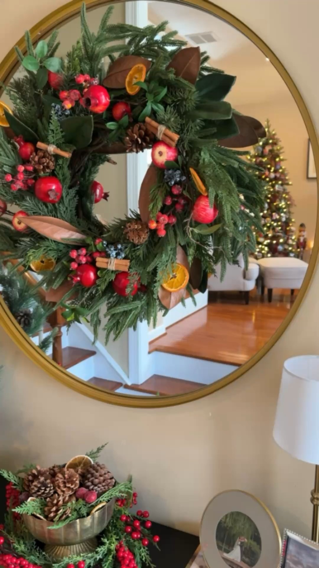 Christmas wreath and garland for this year 😍🎄 

#LTKSeasonal #LTKHome #LTKHoliday