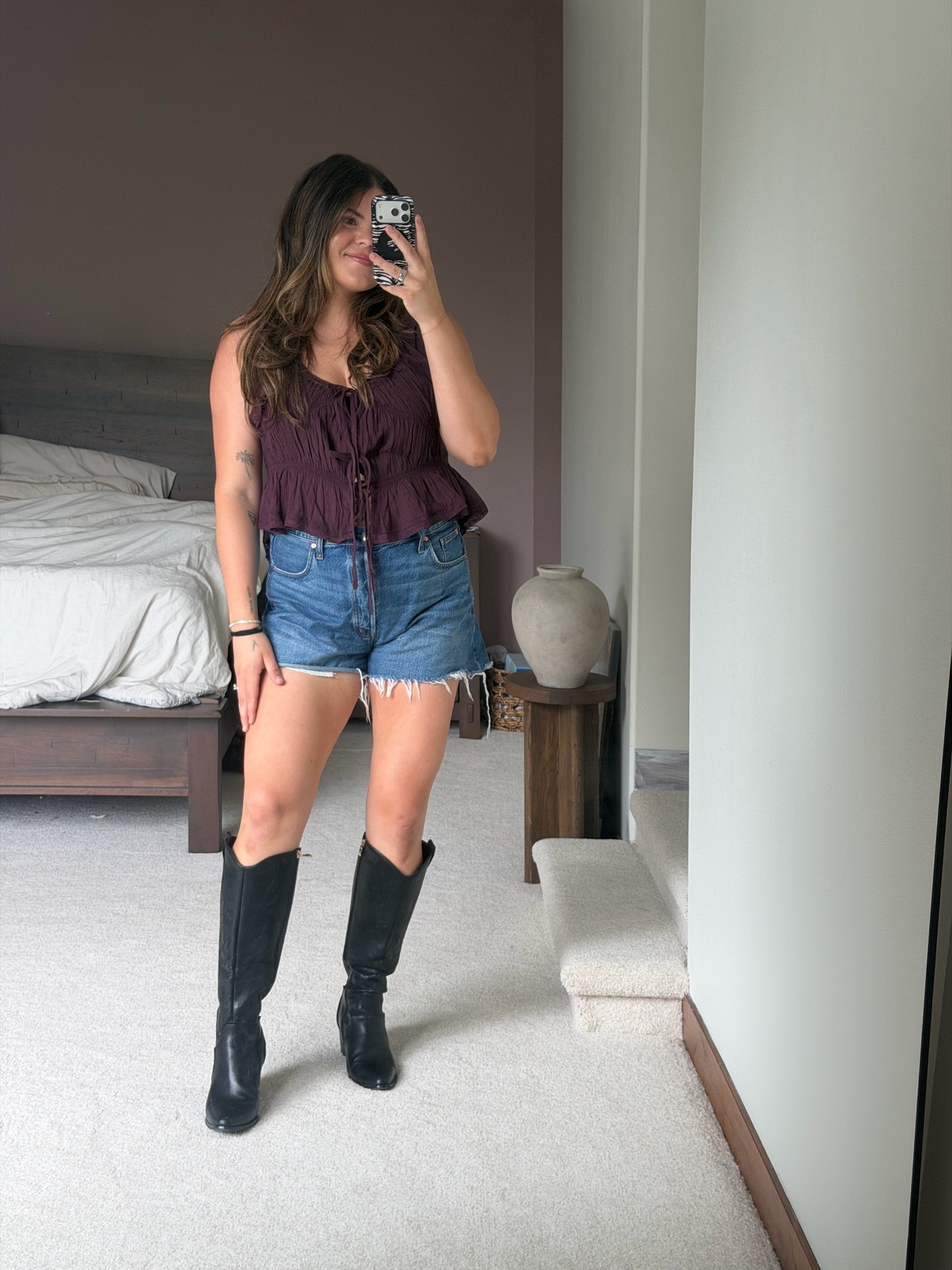 Ootd for Saturday night date night. We’re headed to the races 🤪

Madewell denim shorts size 32
Frilly tank top is free people part of a set xl

Country concert, Nashville, midsize, size 12, size 14, mom style, curvy outfit
