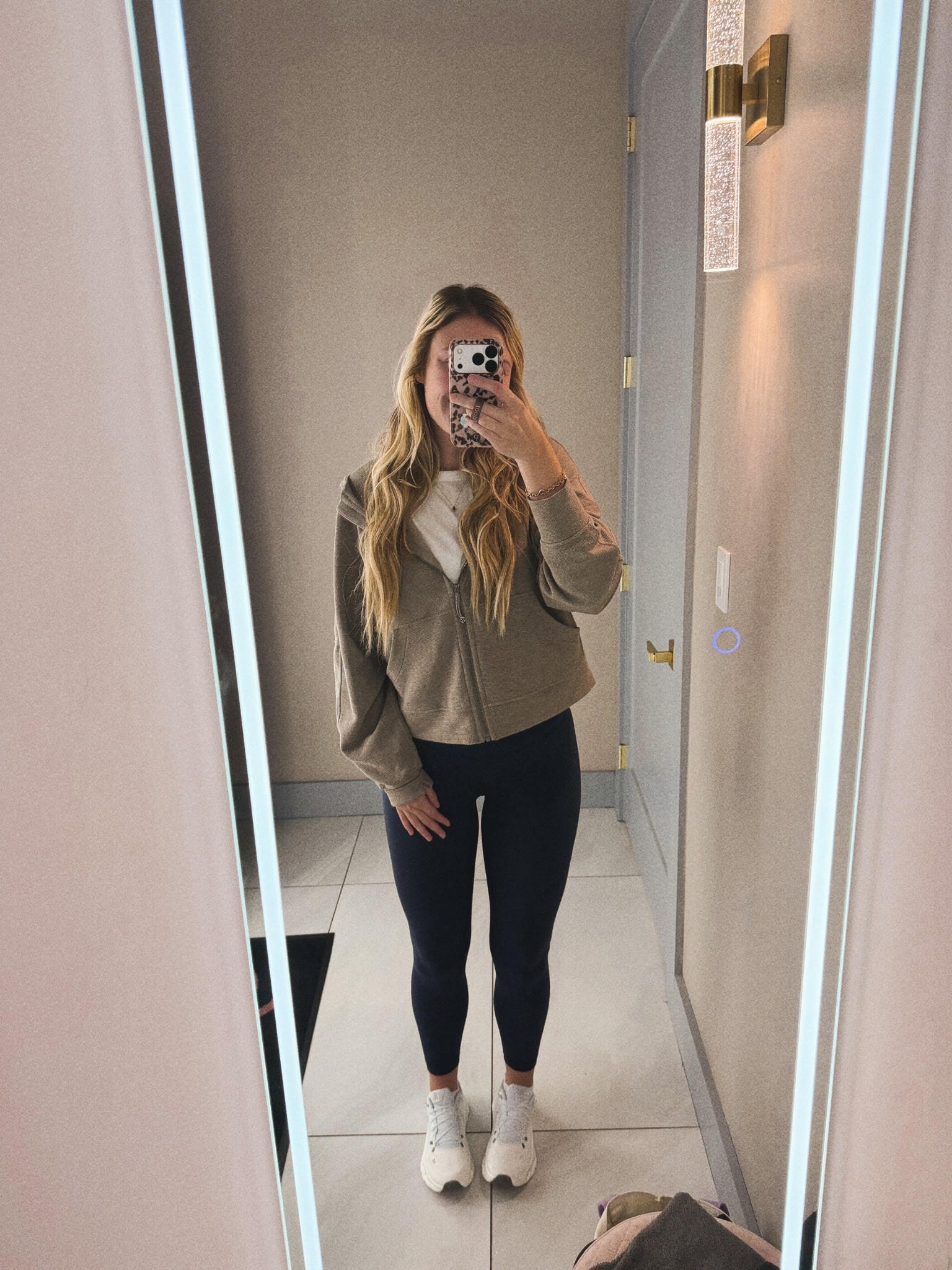 Lululemon, bombas, free people, on cloud, gap, loopy, glo tanning 

#LTKActive #LTKFindsUnder50 #LTKFindsUnder100