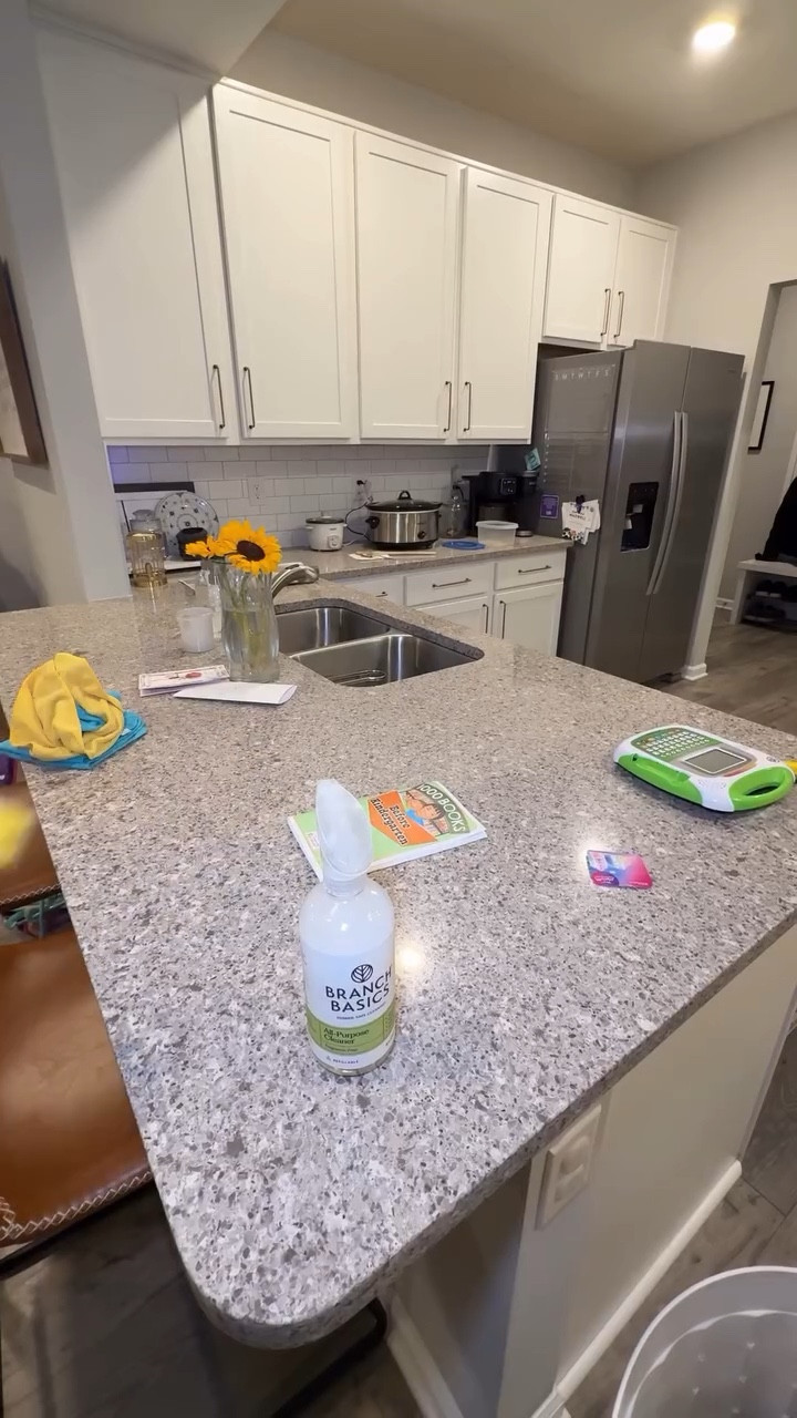 Simplifying our home without sacrificing what actually works 🤍 Branch Basics has made it so easy to clean everything from counters and toys to dishes and laundry with fewer products and ingredients I feel good about using around my family.

I love that one concentrate does so much, the dishwasher tablets leave everything clean without harsh residue, and the laundry detergent powder + oxygen boost keep up with real life messes.

✨ You can save 15% at checkout with code BROOKEYOUNG if you want to try it. (Linked in my bio 🫶🏼)

Living well meets real life, and every choice is worth it.

#WellAndWorthIt #BranchBasics #NonToxicLiving #CleanHome #FamilyFriendly