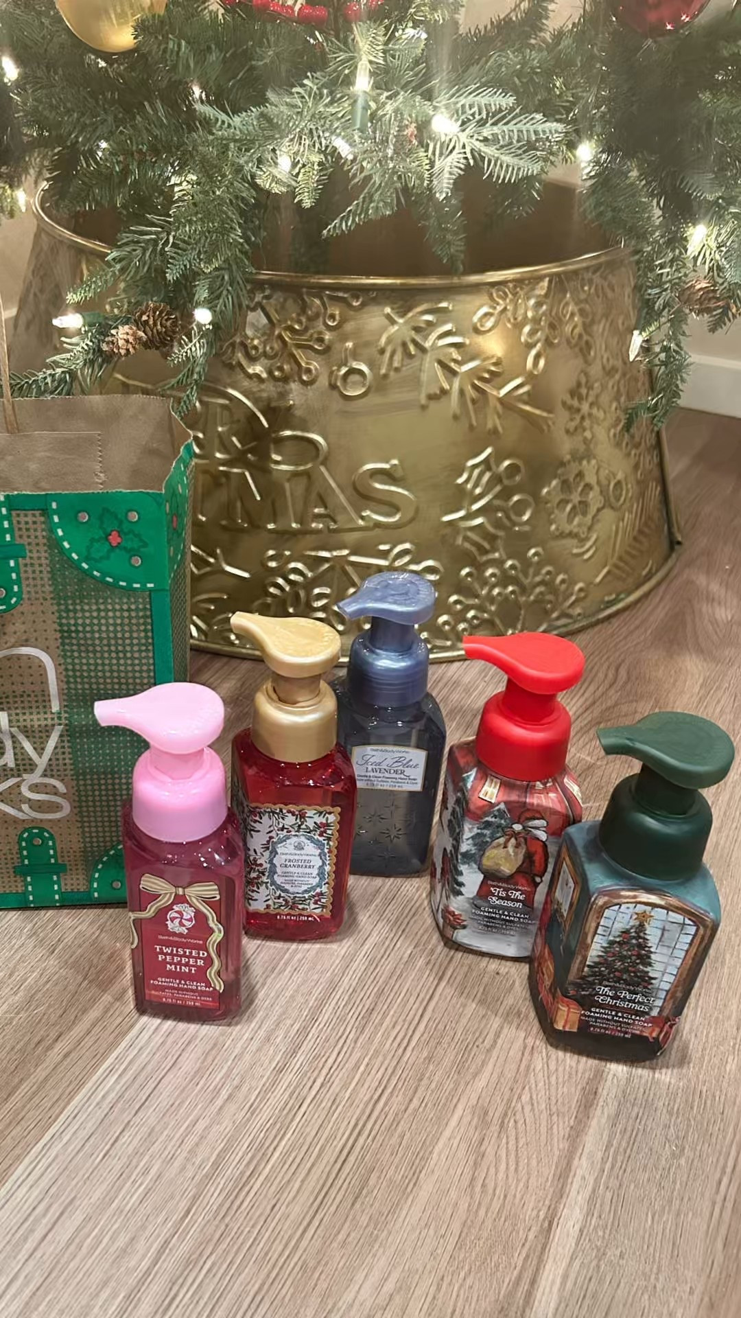 Mini Bath & Body Works haul! I had to stock up on my favorite foaming hand soaps for the holiday season. I can never pass up the 5/$27 deal either.
#bathandbodyworks #BBW #christmasgift #christmasrestock #giftideas

#LTKGiftGuide #LTKHoliday #LTKBeauty