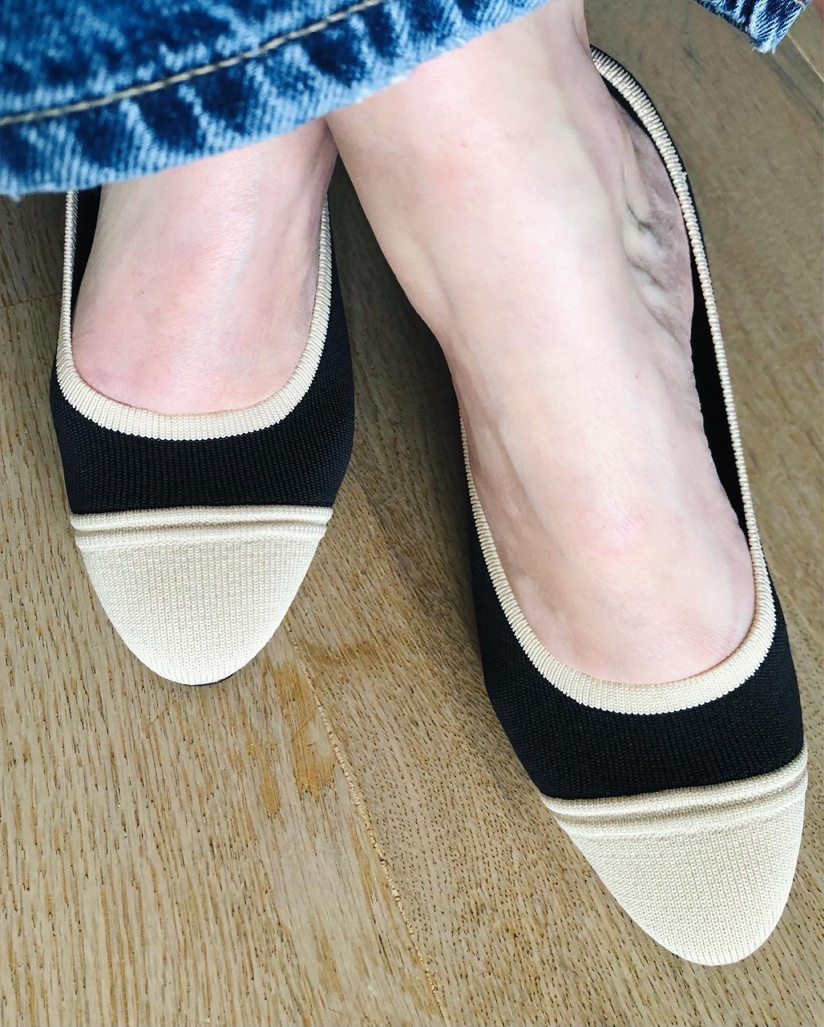 GIFTED ✨ These elegant black & white cap toe heels by @Vivaia are my new workwear wardrobe staple. I adore their monochrome look and that super CHIC retro vibe. 

Besides them looking incredibly stylish, they are comfy too. The heel is just the right hight, 4,5cm/1,77” because nobody has time for uncomfortable footwear. Actually they are named Running Heels, which is probably the best shoe news I’ve heard in a while 🥰

JULIE round-toe chunky heel feels true to size, although Vivaia recommends going a size up. I’m wearing my normal EU37/UK4/US6.5. The shoes have a smooth anti-slip rubber sole that feels solid under my feet.

These shoes are knitted from six PET bottles that were discarded in the ocean. What a clever way to repurpose material that would otherwise just float there destroying marine life ♻️

Get 10% off with my code
✨ VIVAIAJ10 ✨

Ballerina pumps, comfortable heels, block heel, shoes for office, Black & White shoes, round-toe chunky heels, old money style, elegant style, effortless chic, quiet luxury

#vivaia  #vpurpose #vivaiaonmyway 


#LTKshoecrush #LTKworkwear #LTKstyletip