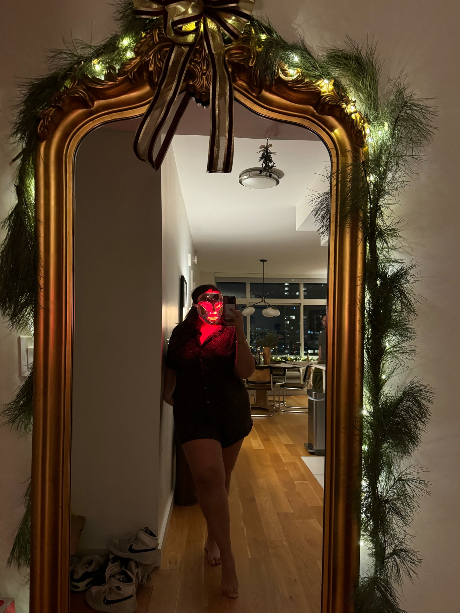 Obsessed with these VS pajamas and red light mask 

#LTKBeauty #LTKMidsize #LTKFindsUnder50