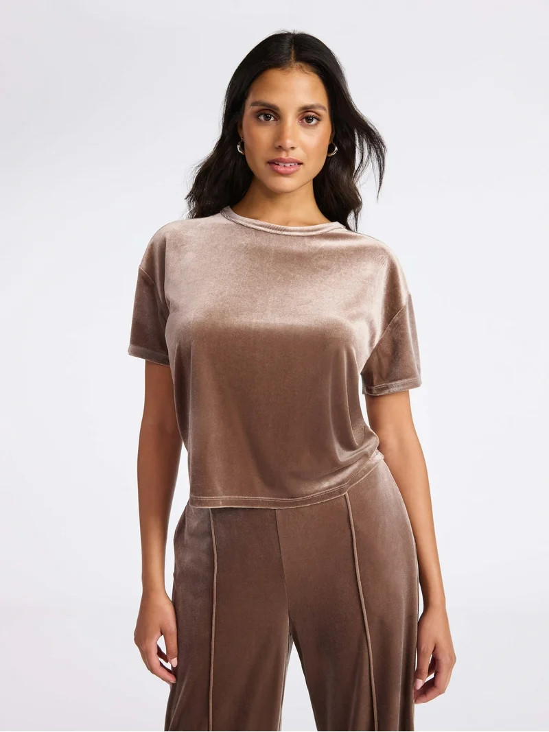 Sofia by Sofia Vergara Women's and Women's Plus Size Boyfriend Velvet Tee, Sizes XS-4X | Walmart (US)