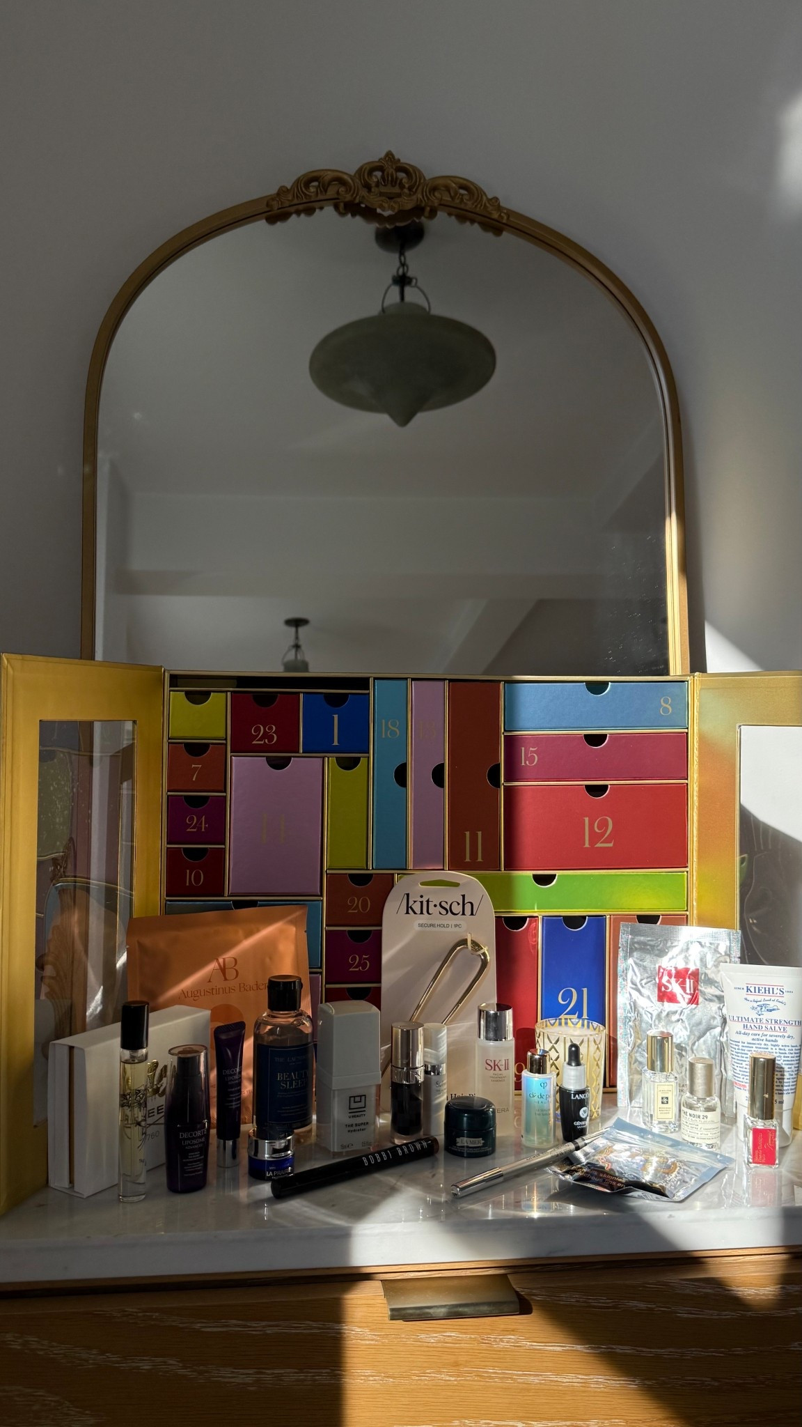 the Bloomingdale’s advent calendar has arrived! get yours before it sells out 🎁✨ #bloomiespartner #ad #bloomingdales @bloomingdales 

#LTKSeasonal #LTKBeauty