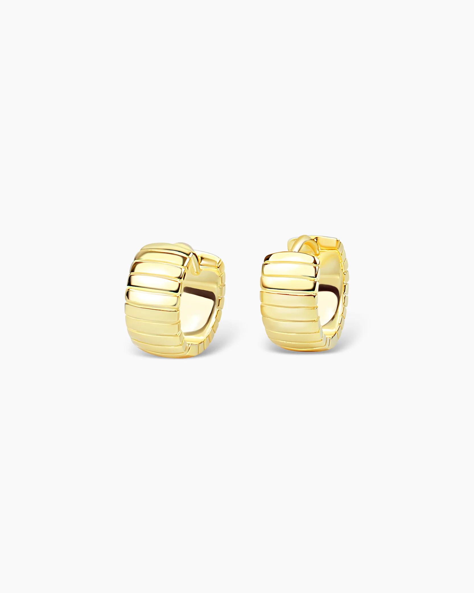 Capri Ribbed Earrings | The Jewelry Standard