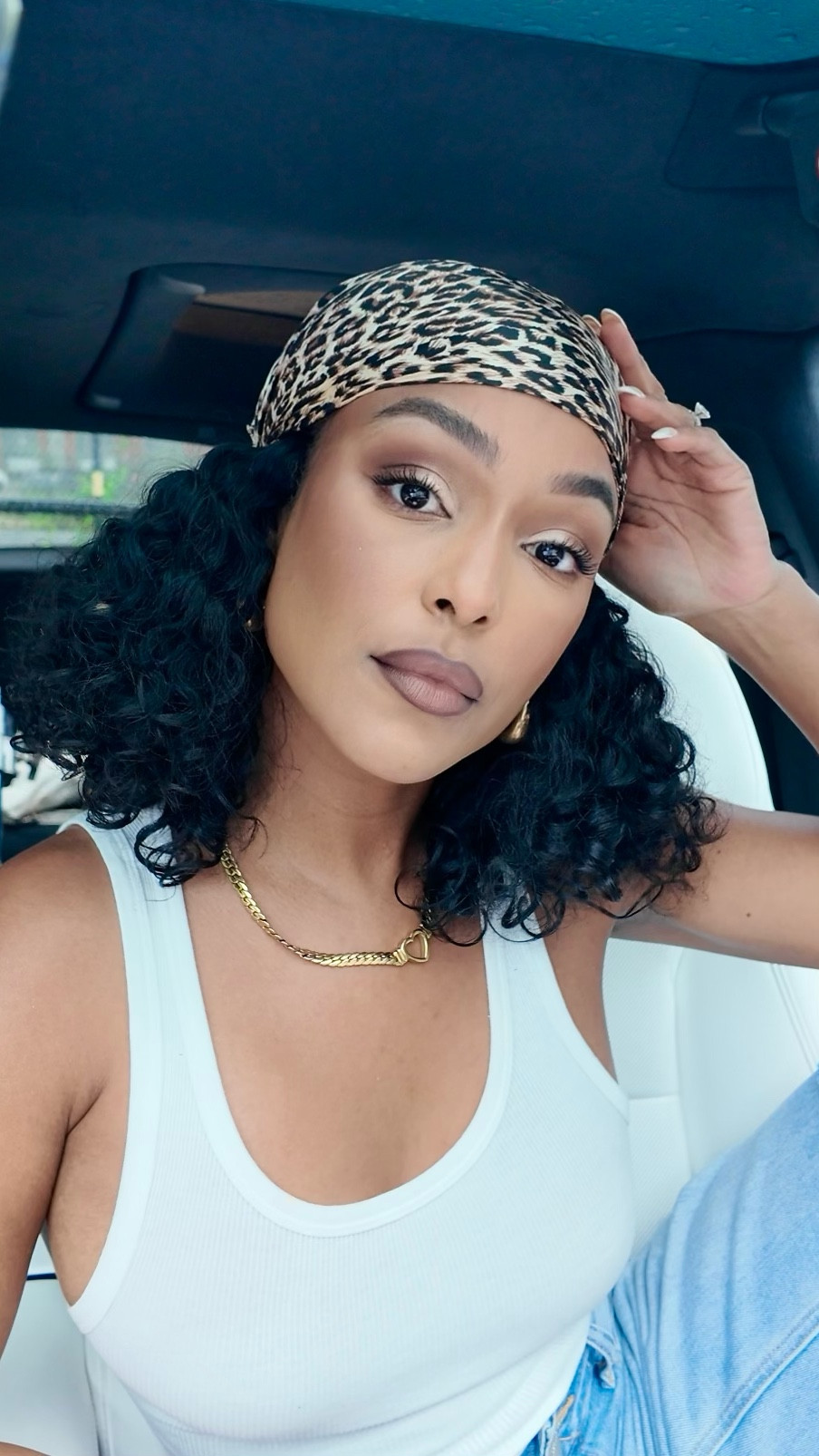 GRWM while I tell you how I got my son’s phone back from a thief outside the craft store 😭💅🏽
People will smile in your face and still do you dirty. If something feels off, it probably is.
Moral of the story? Trust your gut and don’t let anybody play with you… not even a lil ol’ lady 😂

Anyway, makeup products are linked 🫶🏽💕

#LTKFindsUnder50 #LTKBeauty #LTKFindsUnder100