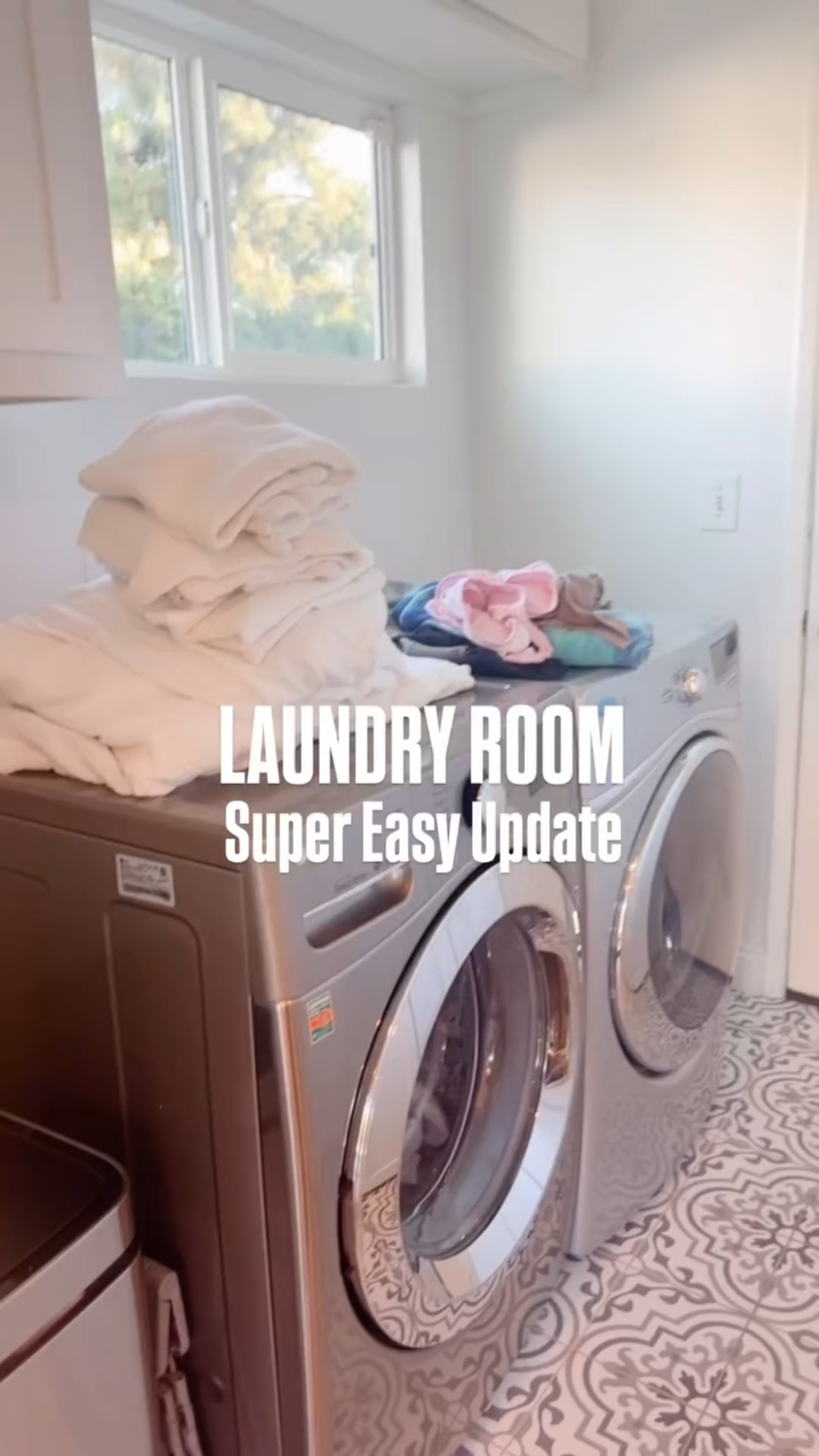Upgrade your laundry room in less than 30 minutes and for under $150 with this super easy DIY!

This white oak countertop from @amazon was so easy to put together.
It makes your washer and dryer so much more usable making folding laundry so much easier!


#laundryroomhack
#laundryroommakeover
#laundryroomcountertop
#amazonhomefind
#amazonfind
#designonadime
#easydiy