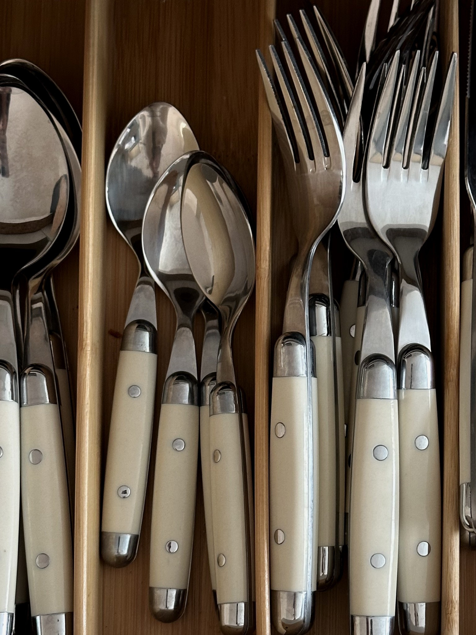 Favorite flatware from @anthropologie under $50

#LTKHome #LTKFindsUnder50 #LTKGiftGuide