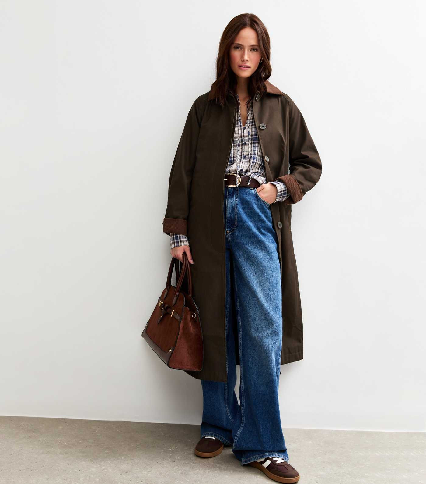 Light Khaki Contrast Collar Trench Coat | New Look | New Look (UK)