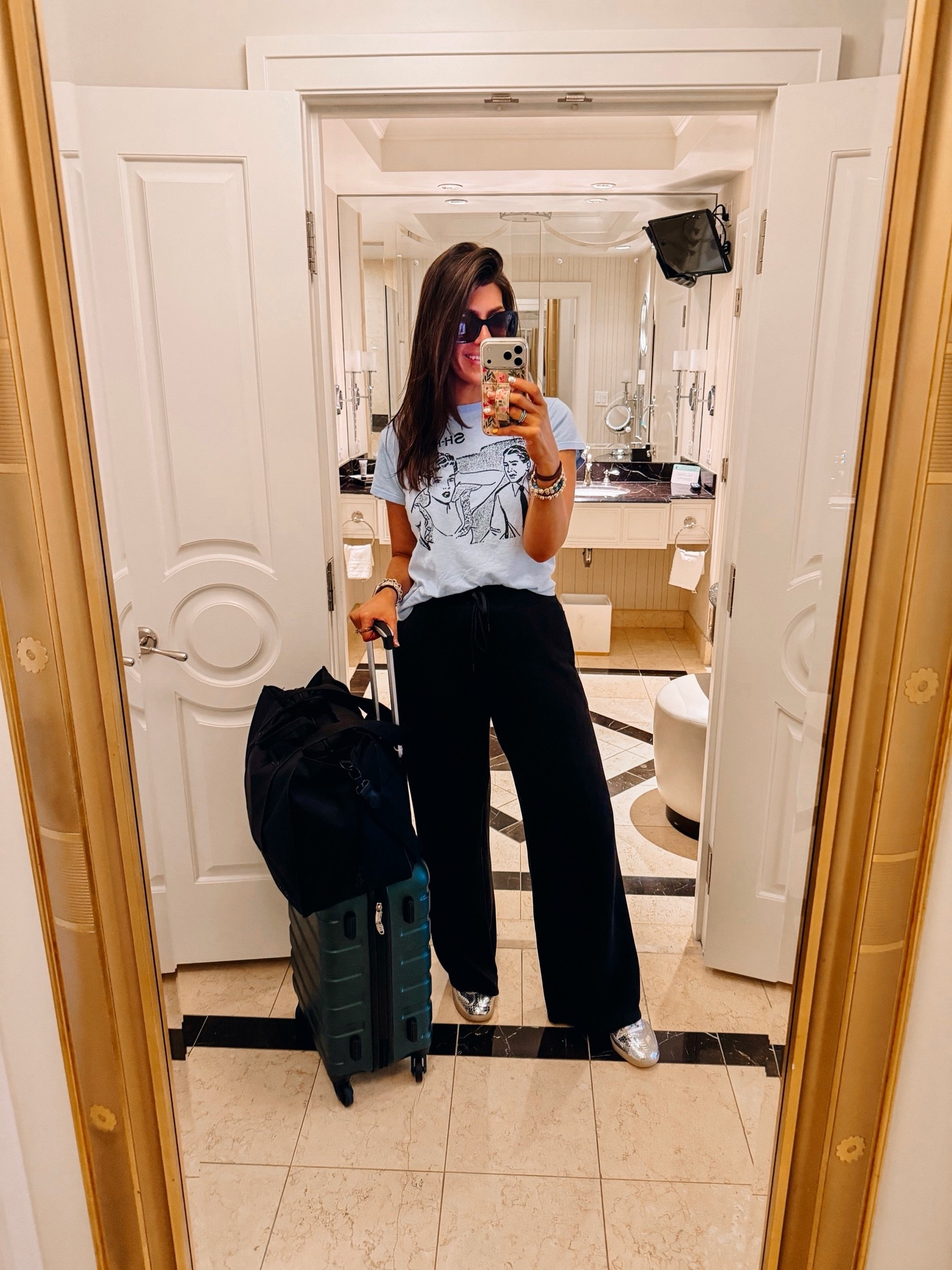 Travel outfit
Tee- sized down!
Lounge pant-medium

#LTKMidsize #LTKTall #LTKTravel