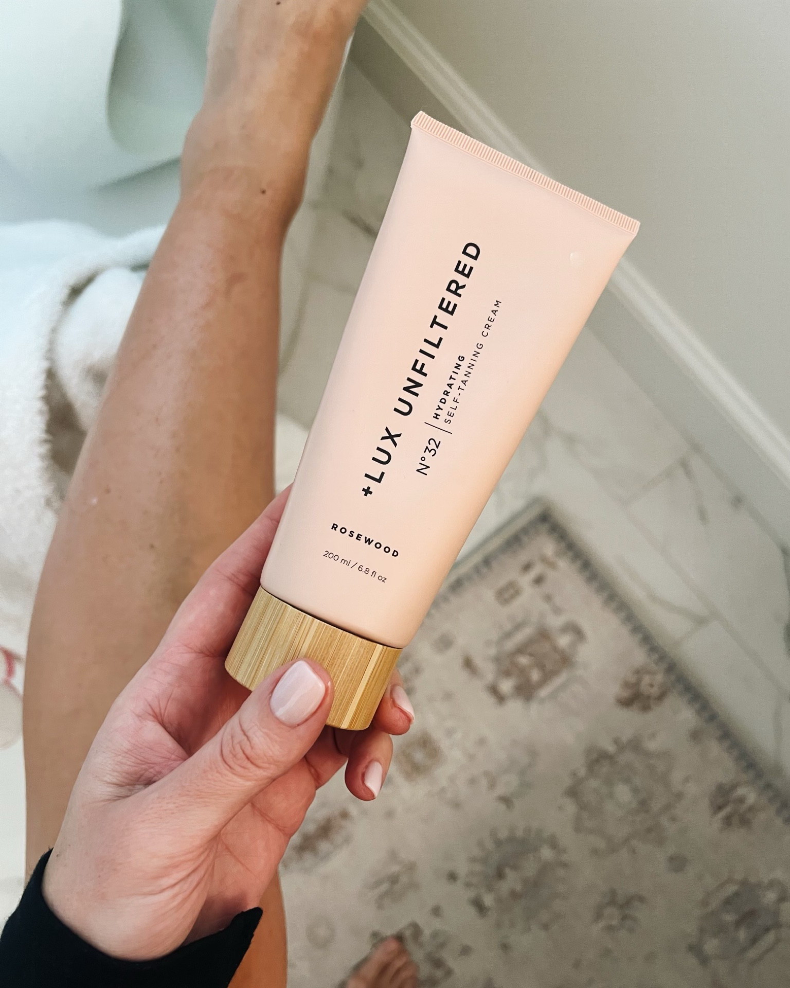 This gradual self tan actually works!!

#LTKBeauty #LTKFindsUnder50 #LTKSeasonal