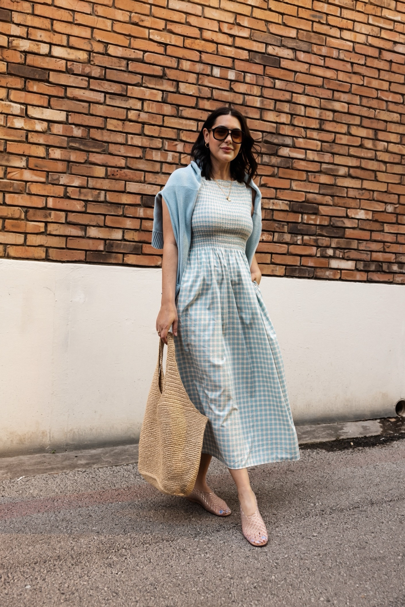 Love this dress for summer so so much! It's from @hillhouse and I'm in the large. I find them to run very true to size, with wiggle room! This print is a light blue with a pop of red, so very summery. 

PS: don't sleep on these jelly flats from @stevemadden! They are my favorites!  

 