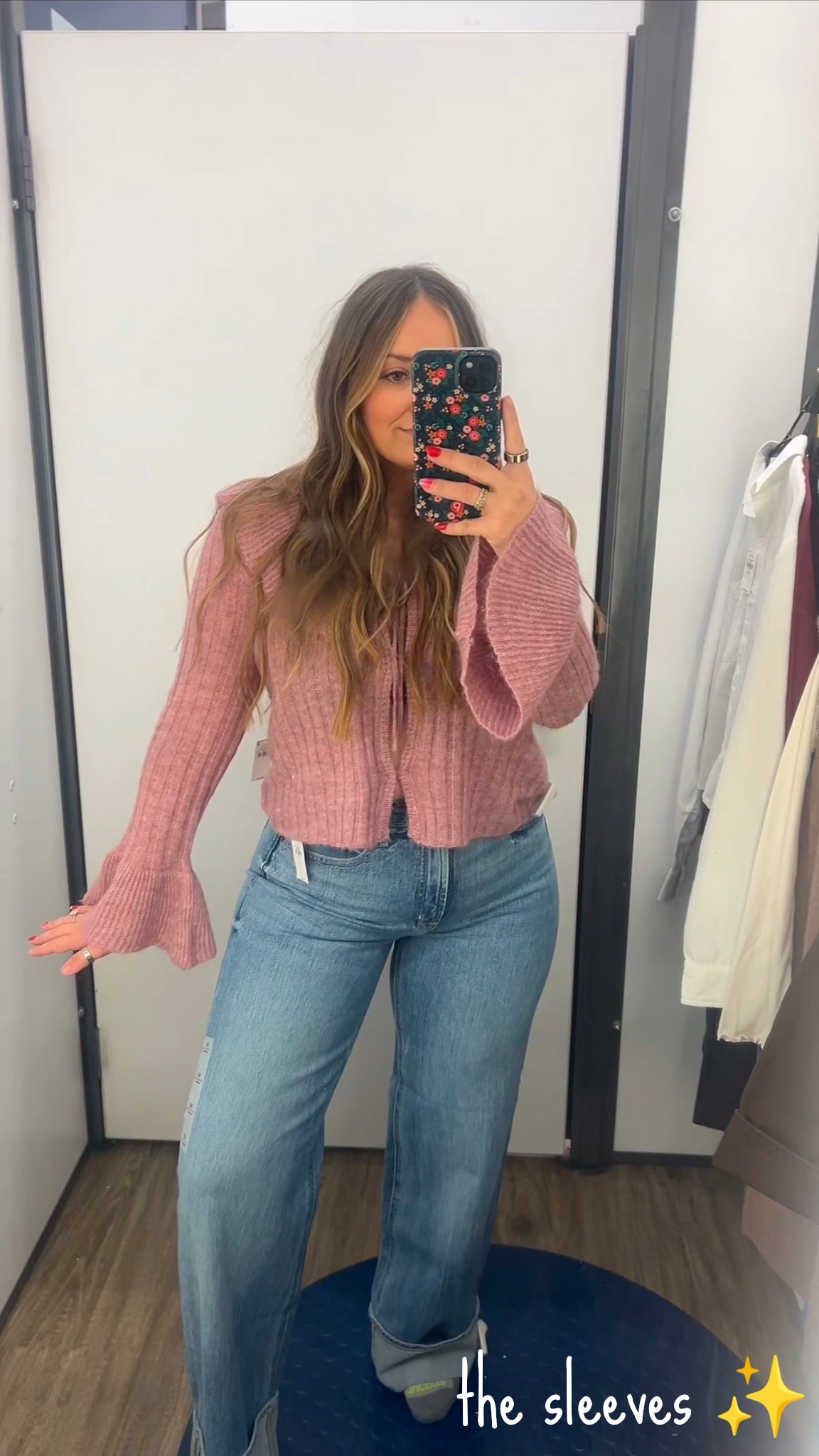 Old Navy knows I love a funky sleeve 😍 

#LTKMidsize #LTKSaleAlert #LTKSeasonal