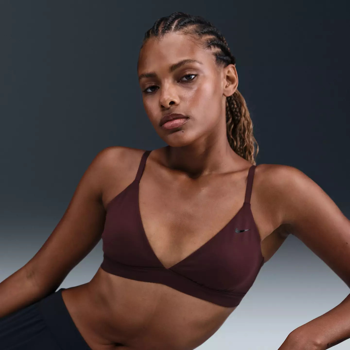 Nike Women's Form Light-Support Non-Padded Triangle Sports Bra | DICK'S Sporting Goods