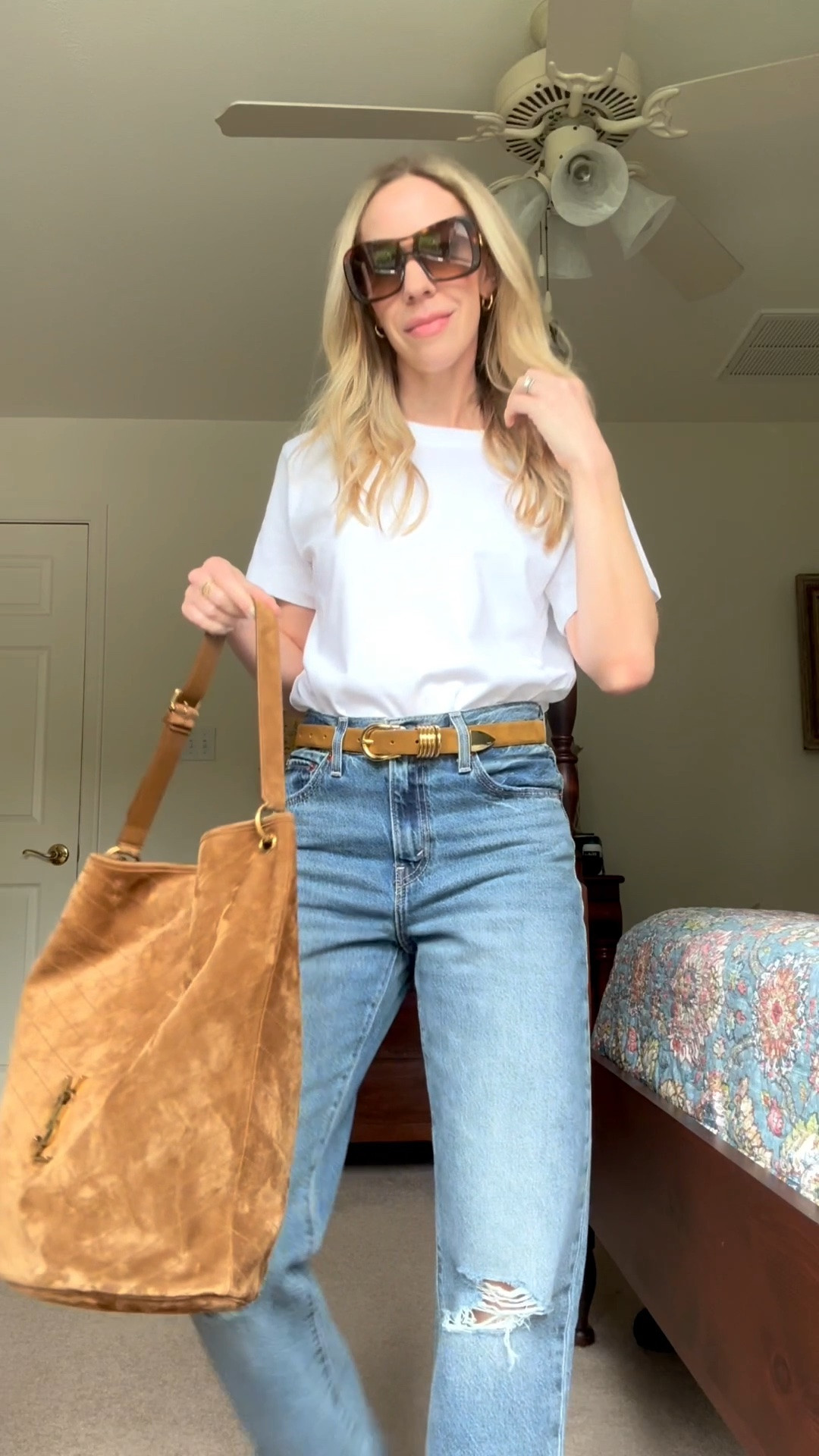 White tee and jeans outfit - my Déhanche suede belt, suede boots and @levi jeans are all on major sale!

#LTKSaleAlert #LTKOver40 #LTKgrwm
